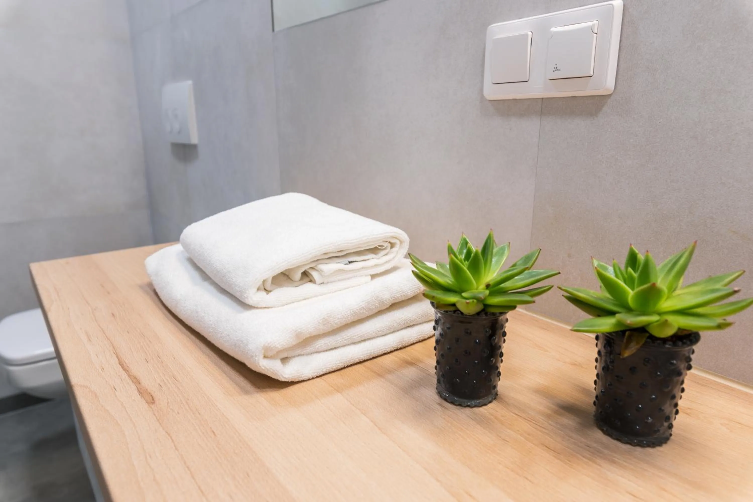 Bathroom in Q17 Apartments Rynek
