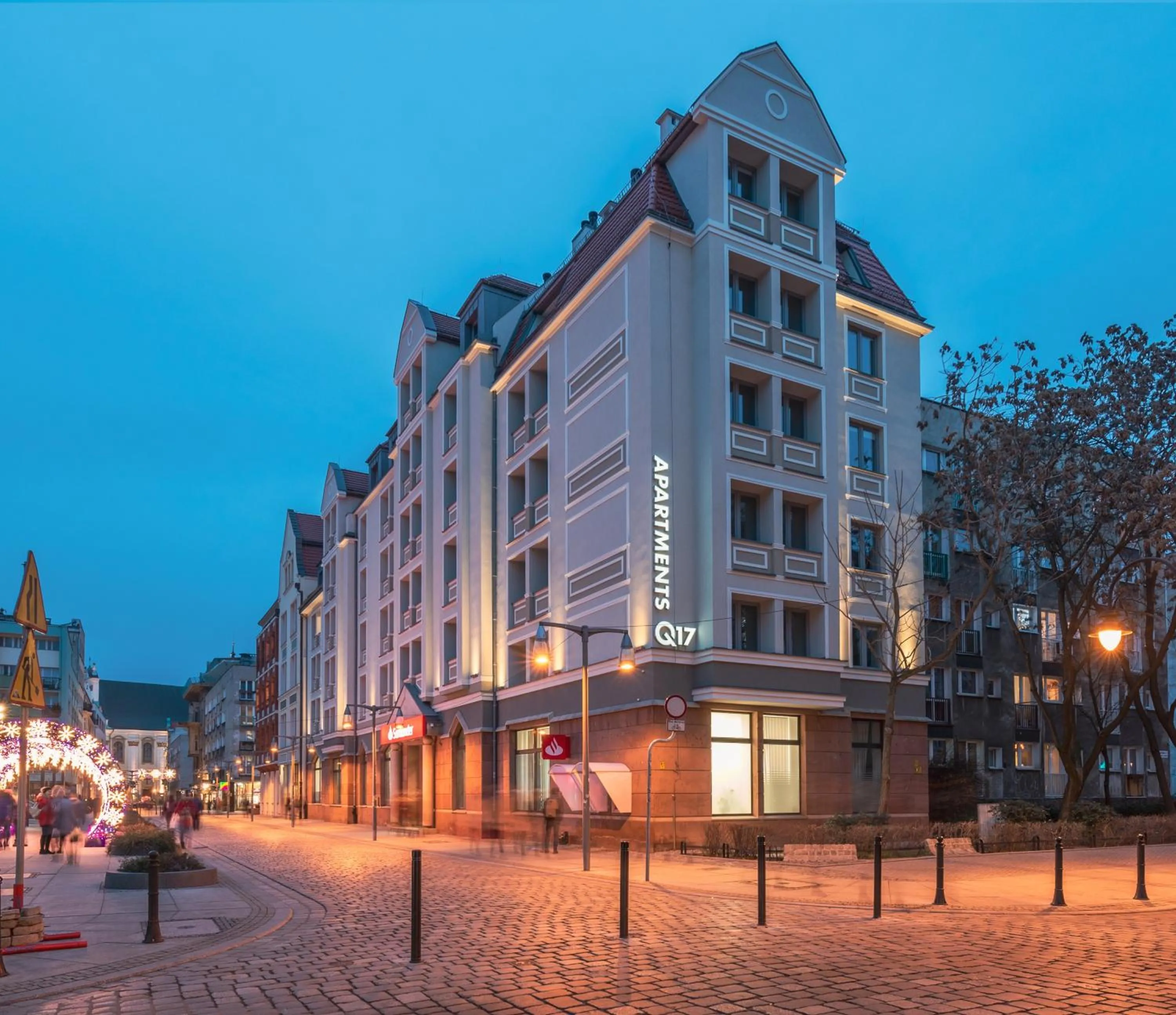 Property building in Q17 Apartments Rynek