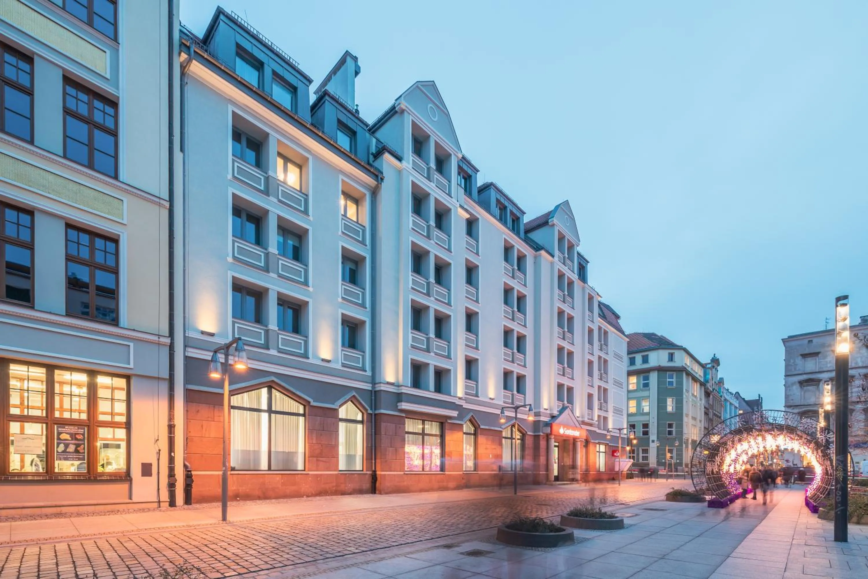 Property building in Q17 Apartments Rynek