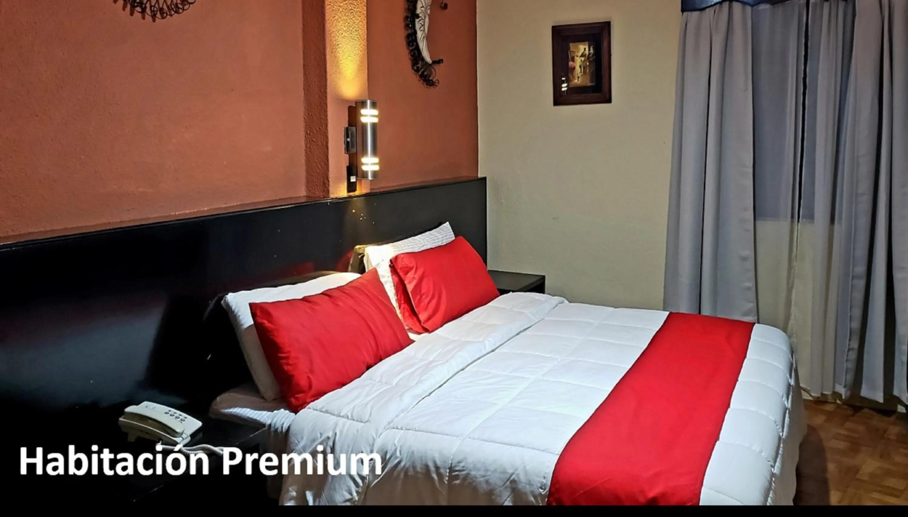 Photo of the whole room, Bed in Hotel Murillo Plaza