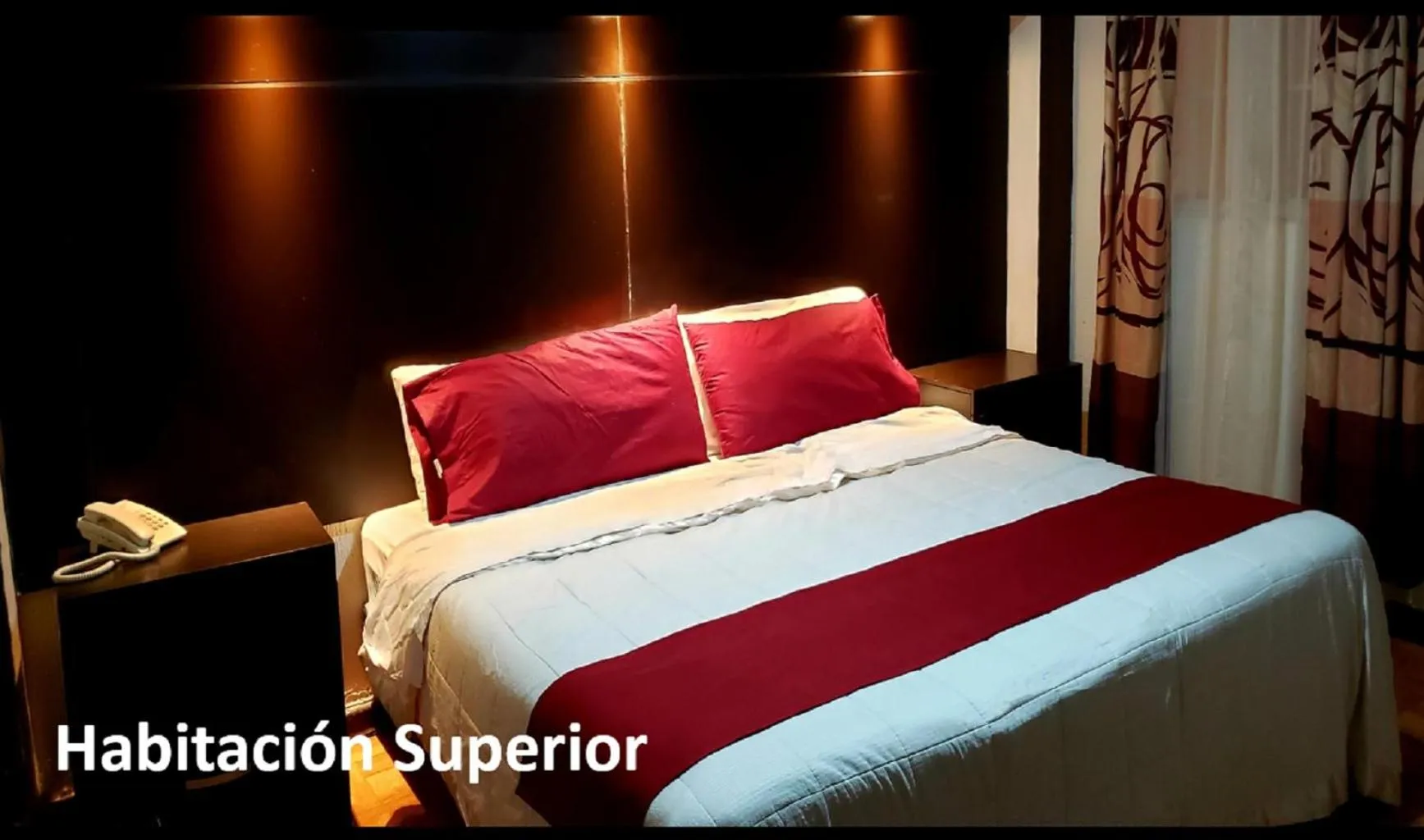 Bed in Hotel Murillo Plaza