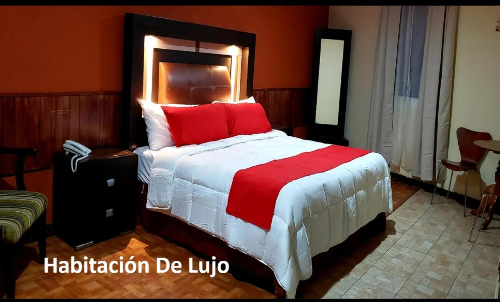 Bed in Hotel Murillo Plaza