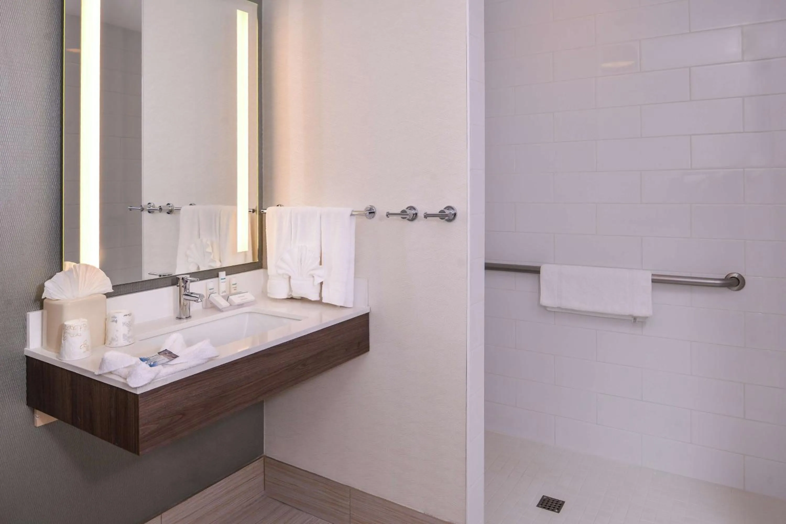 Bathroom in Hilton Garden Inn Bend