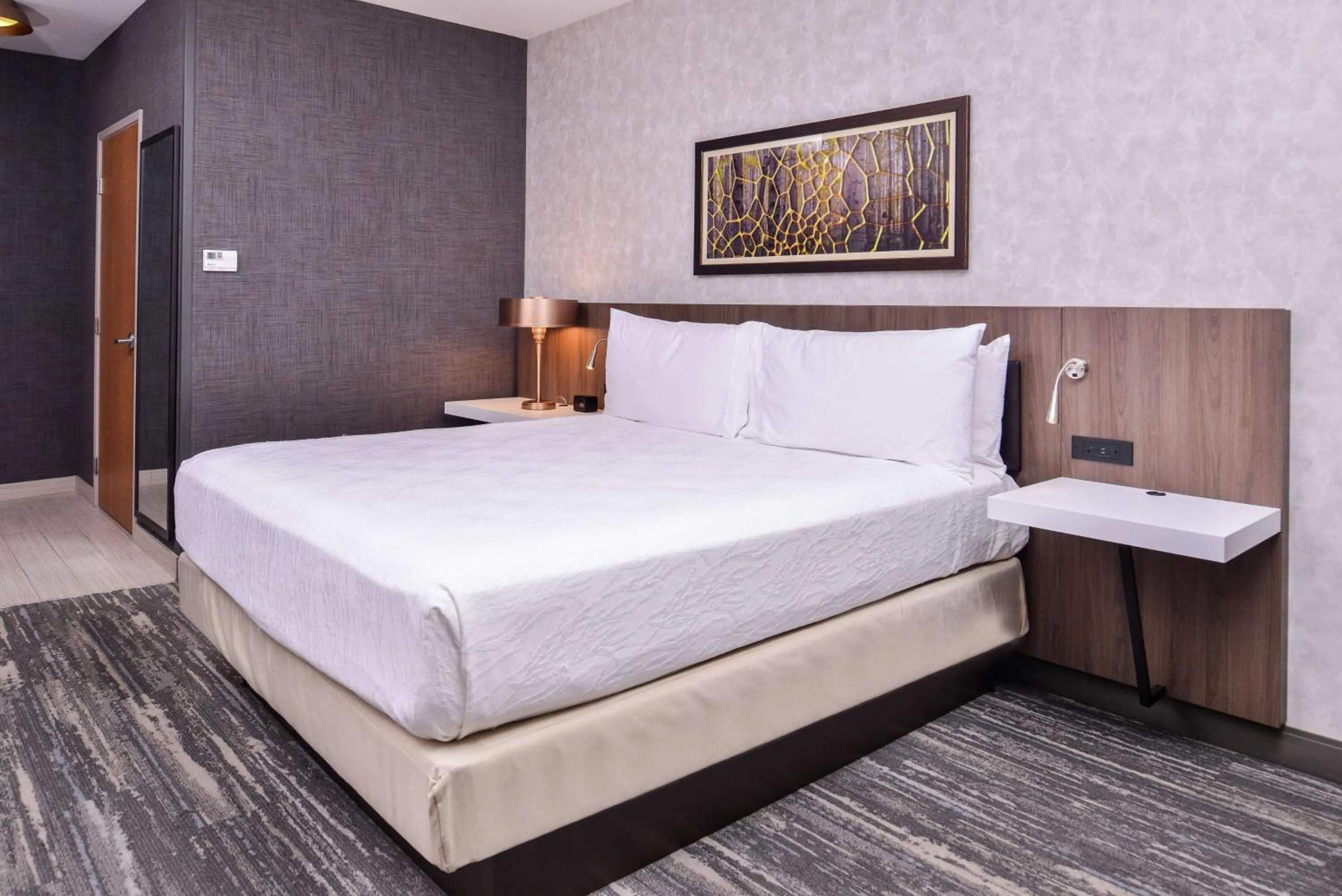 Bed in Hilton Garden Inn Bend