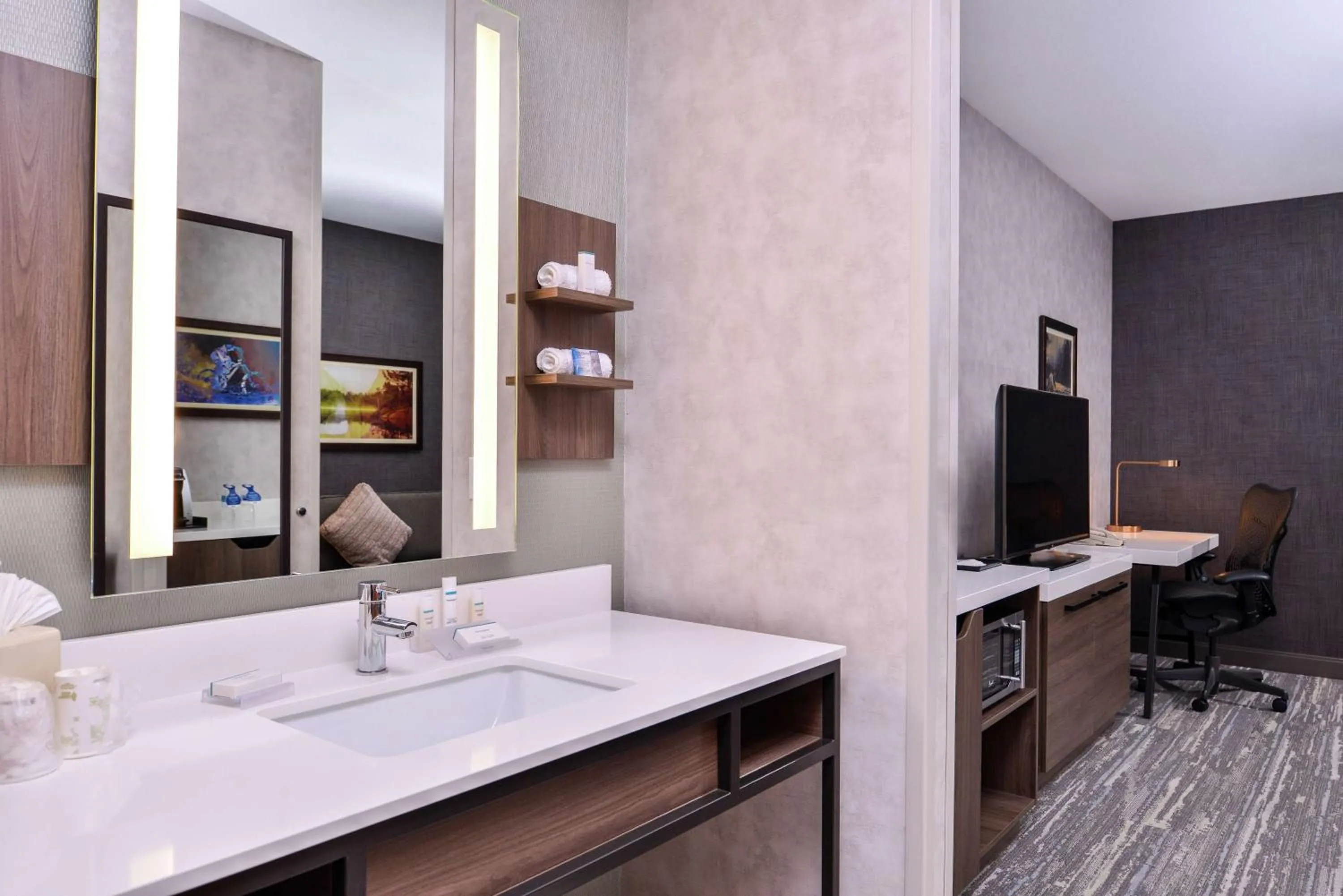 Bedroom in Hilton Garden Inn Bend