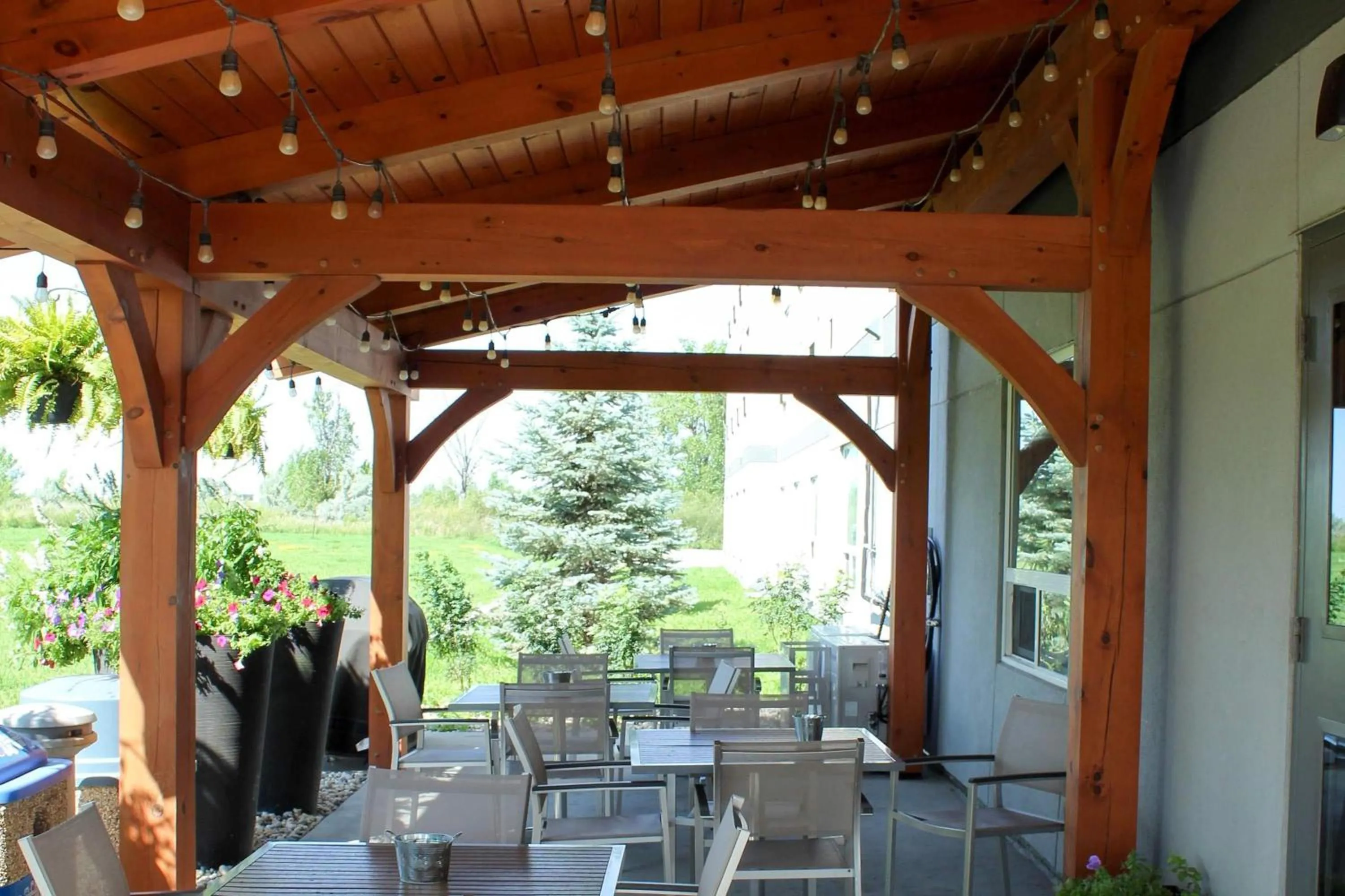 BBQ facilities in Super 8 by Wyndham Winnipeg East MB