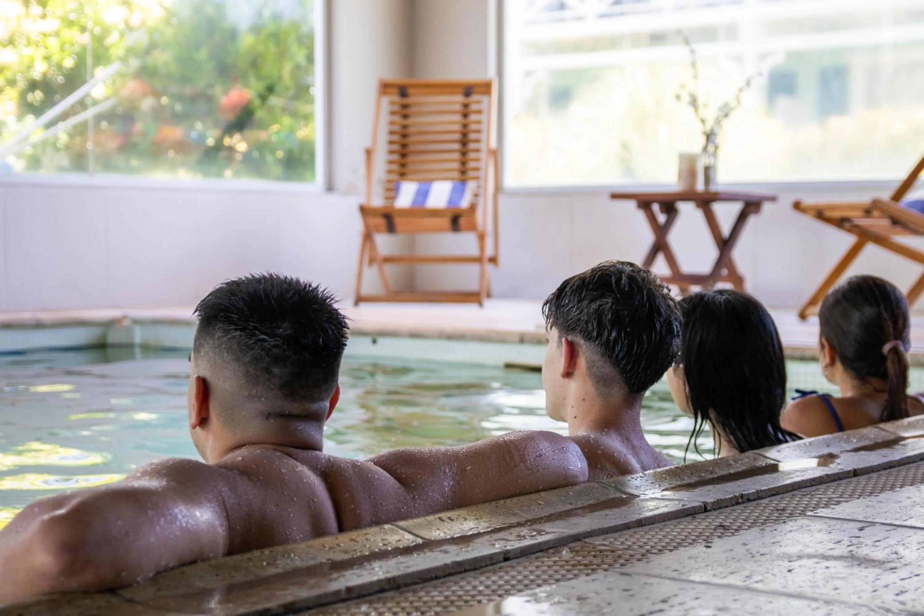 People in Howard Johnson Hotel & Convention Center Madariaga - Carilo