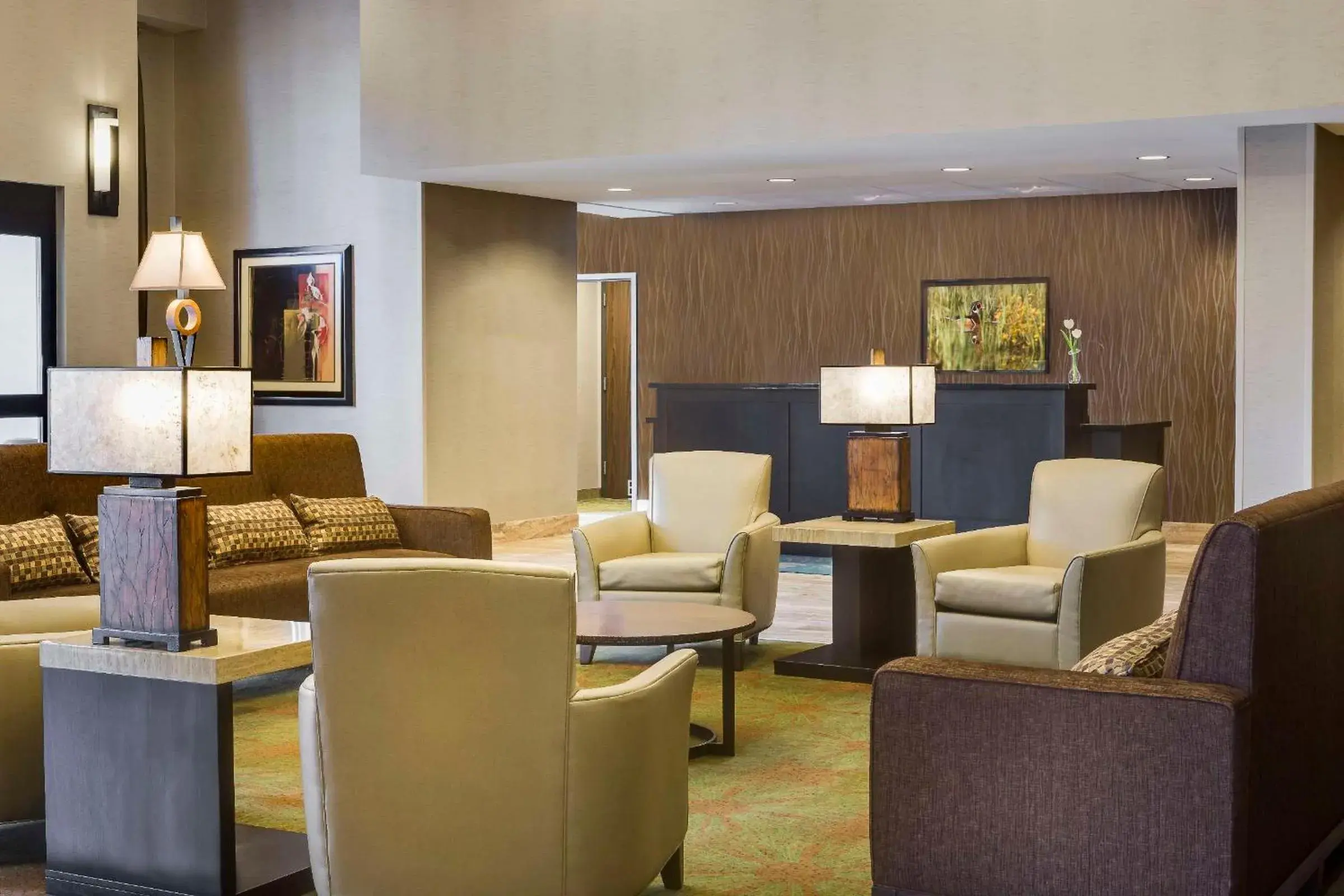 Lobby or reception in Homewood Suites by Hilton Coralville - Iowa River Landing Lobby or reception in Homewood Suites by Hilton Coralville - Iowa River Landing