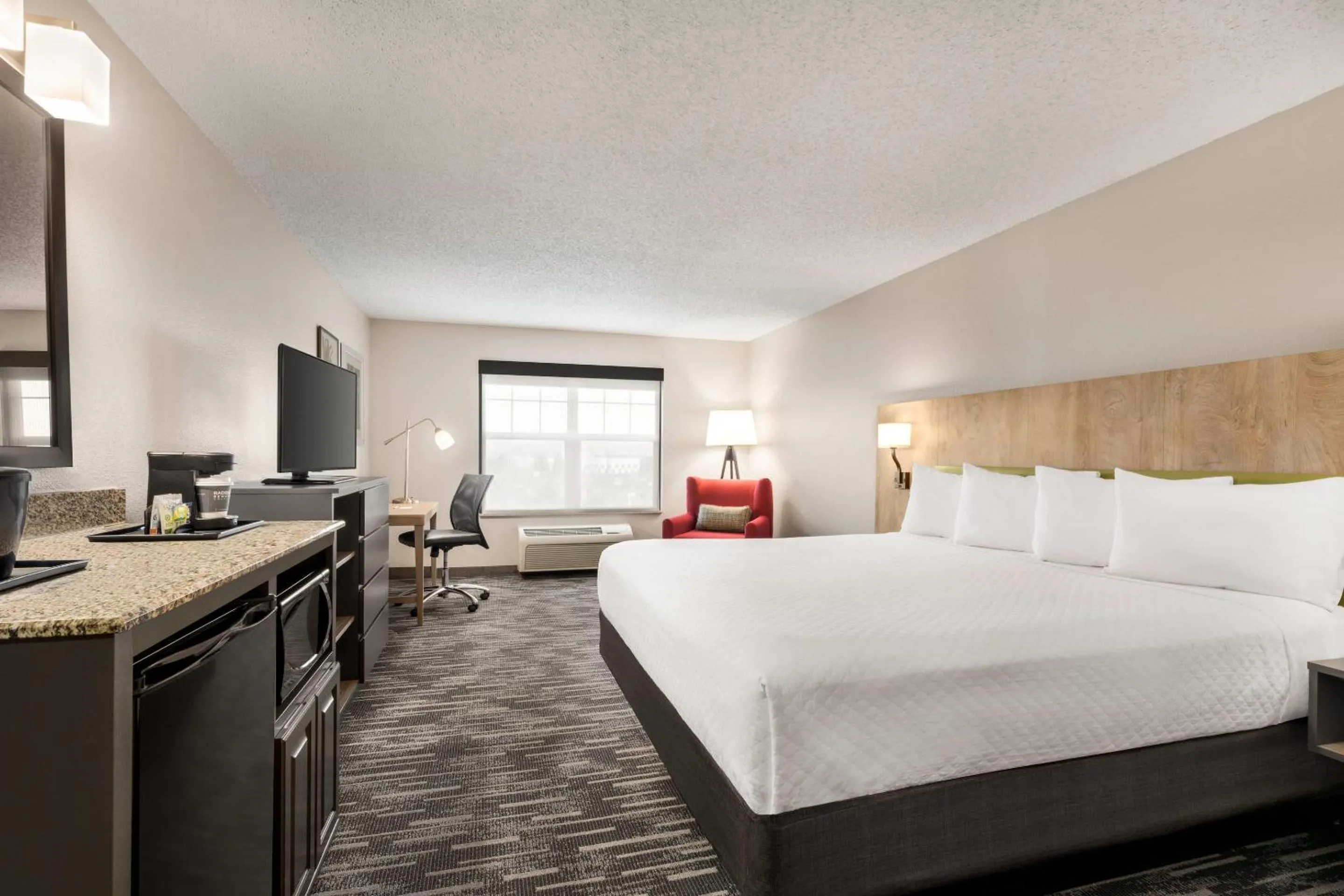 Bedroom, Bed in Country Inn & Suites by Radisson, Boise West - Meridian