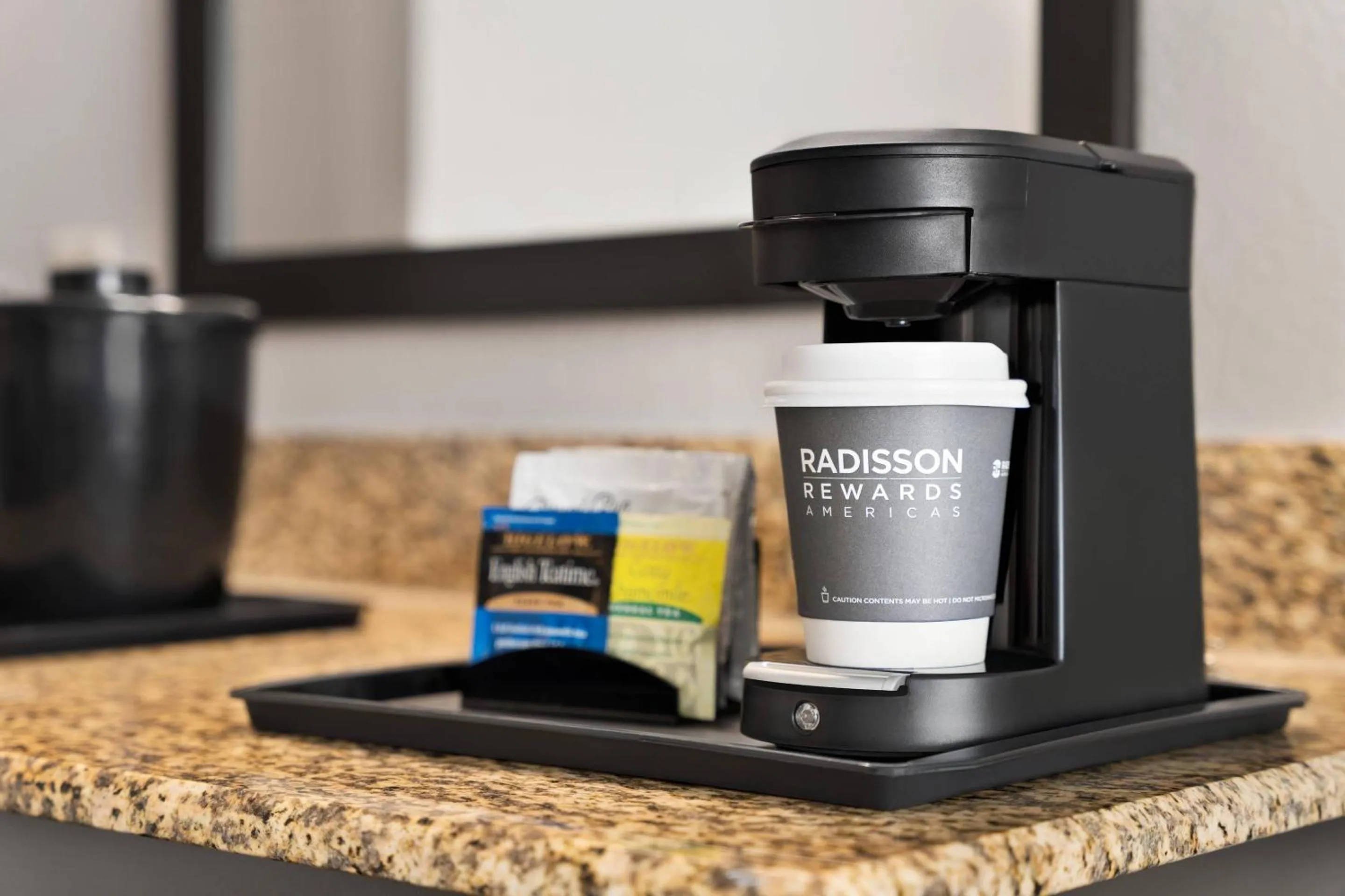 Bedroom in Country Inn & Suites by Radisson, Boise West - Meridian