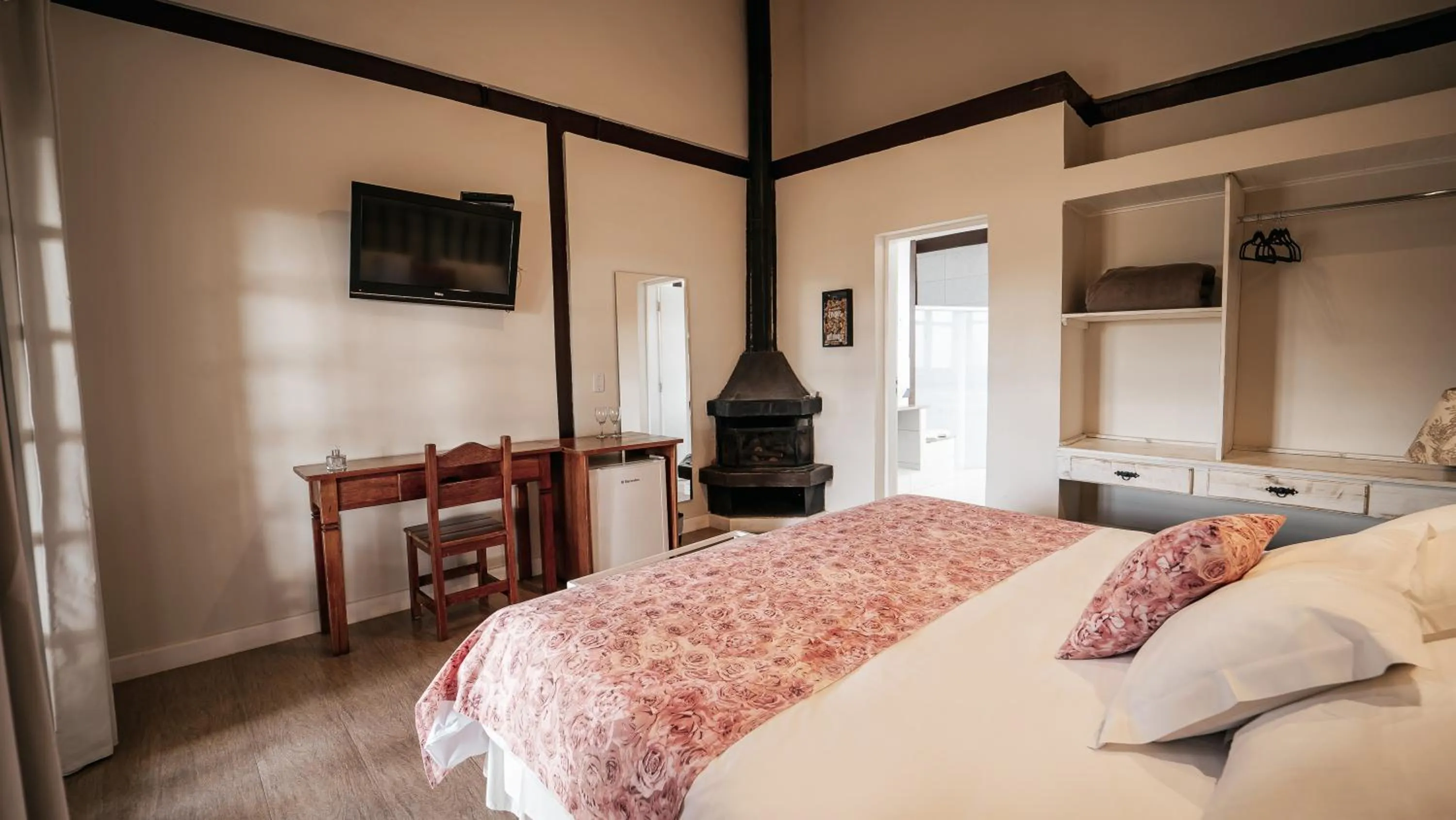 Bed in Hotel Pousada Shangri-la