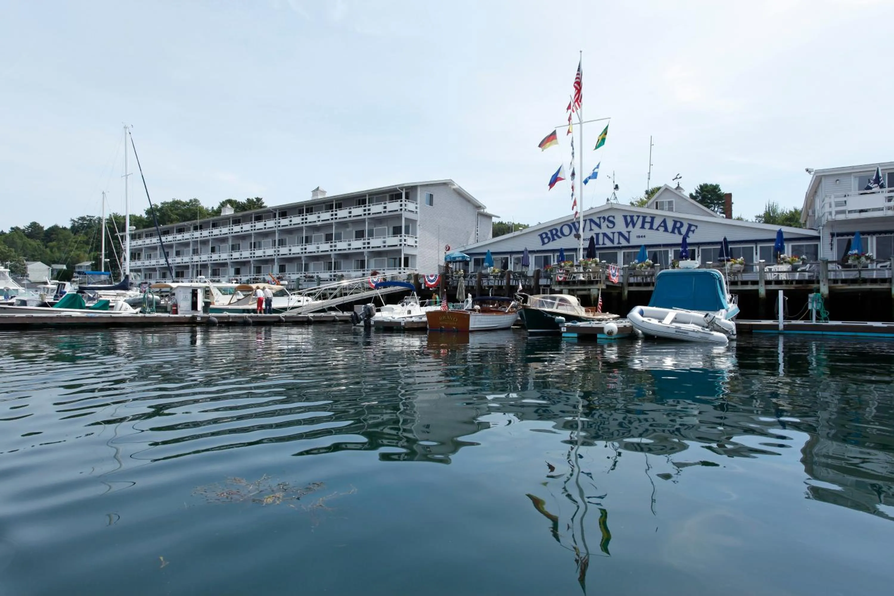 Property building in Browns Wharf Inn