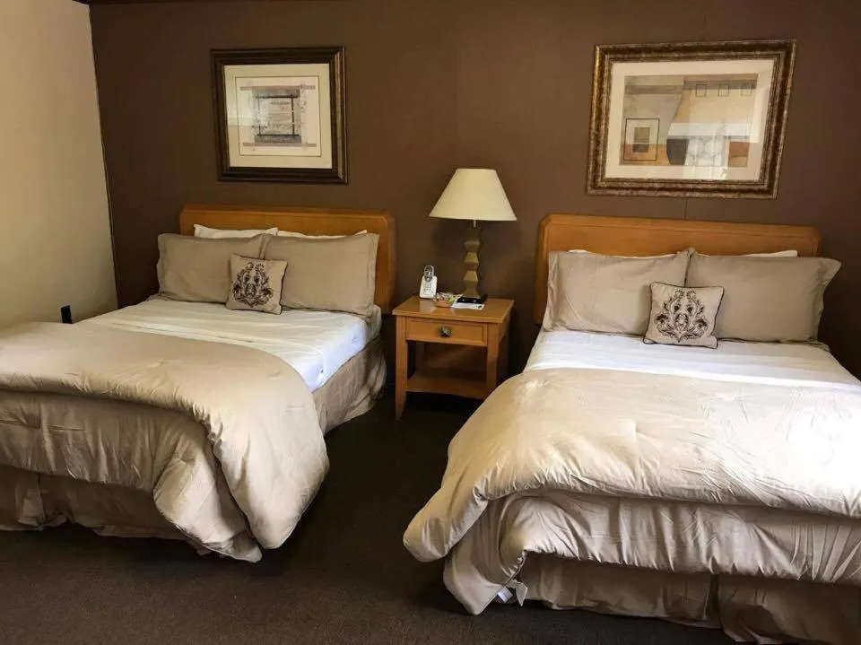 Bed in Starlight Lodge at Rockport Harbor
