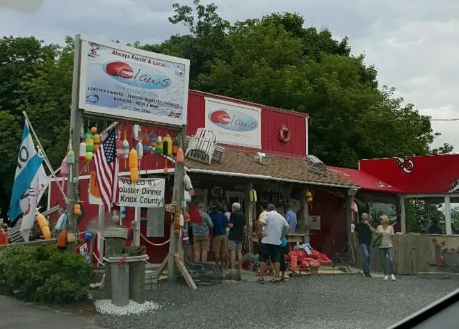 Restaurant/places to eat in Starlight Lodge at Rockport Harbor