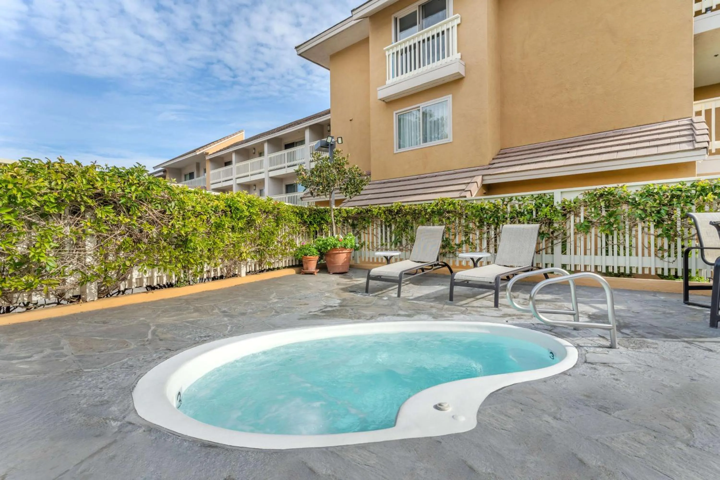 Spa and wellness centre/facilities in Best Western Plus Monterey Inn
