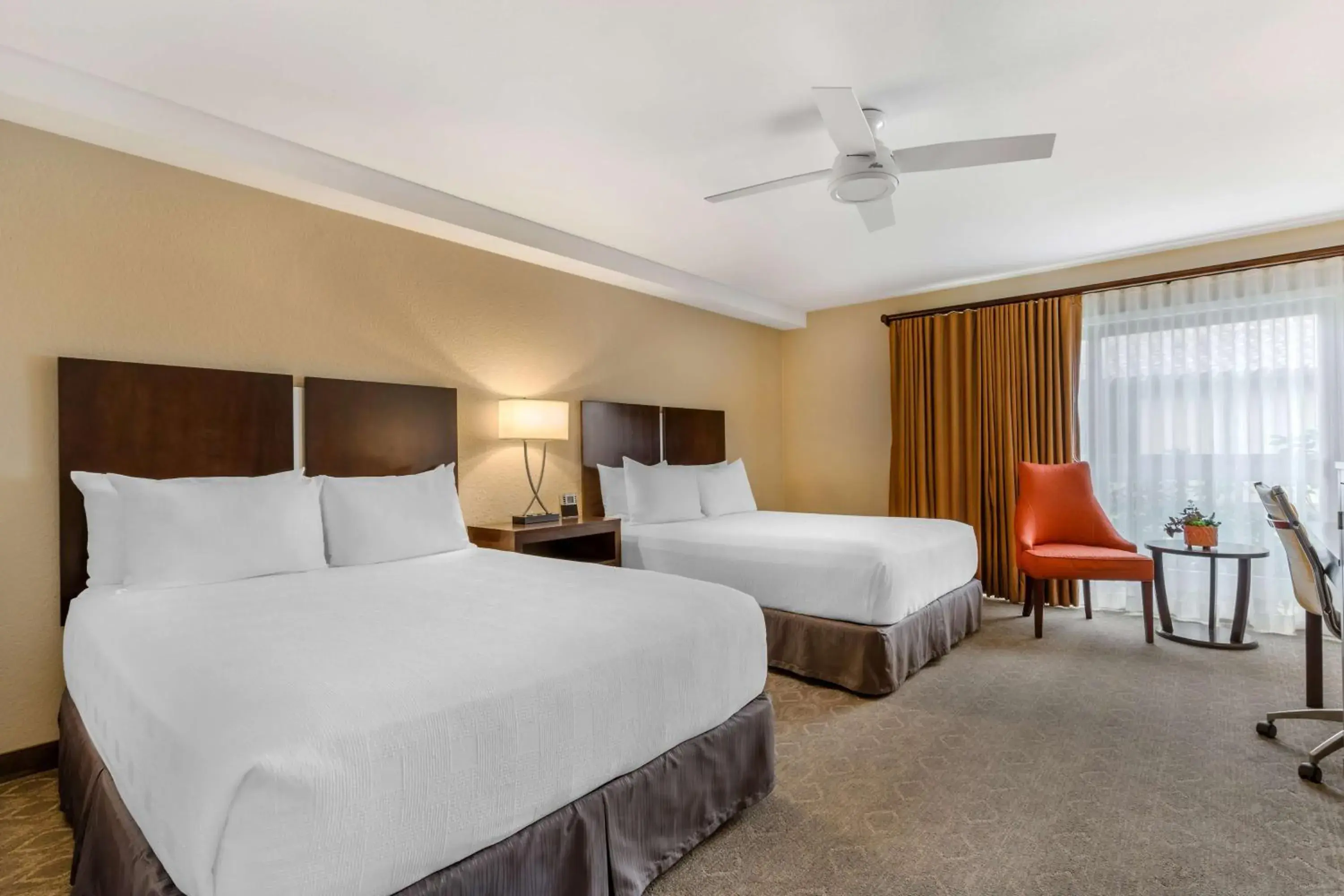 Bedroom, Bed in Best Western Plus Monterey Inn Bedroom, Bed in Best Western Plus Monterey Inn