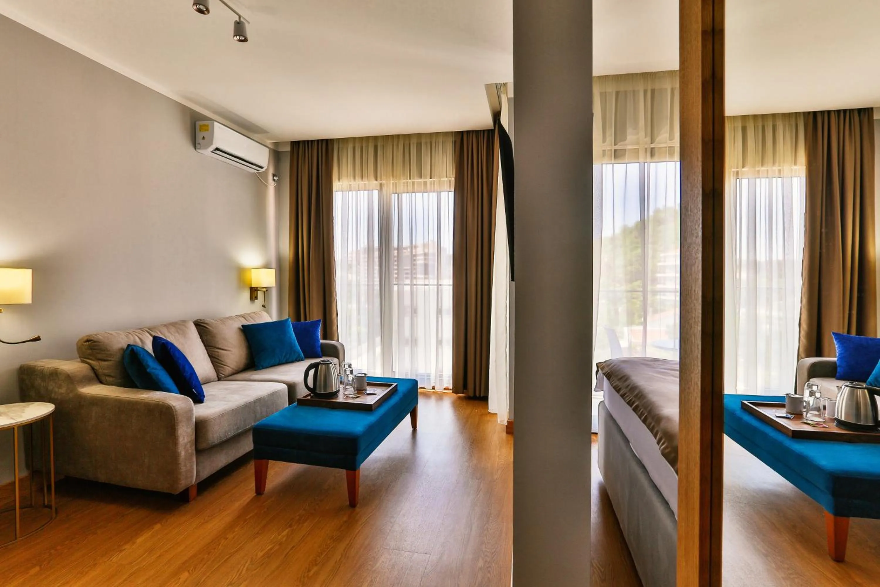 Living room in Hotel Lusso Mare by Aycon