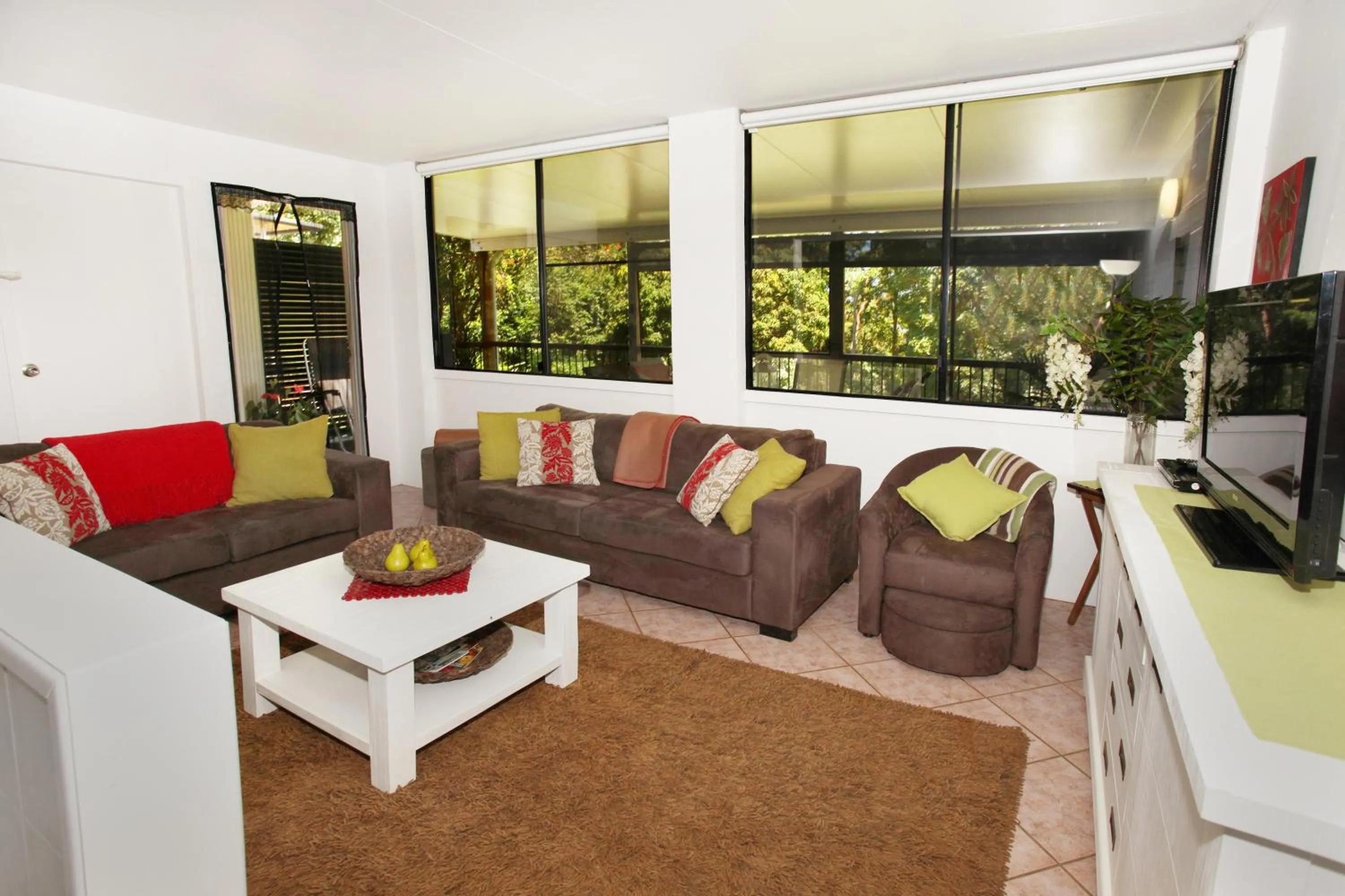 Living room in Mapleton Falls Accommodation