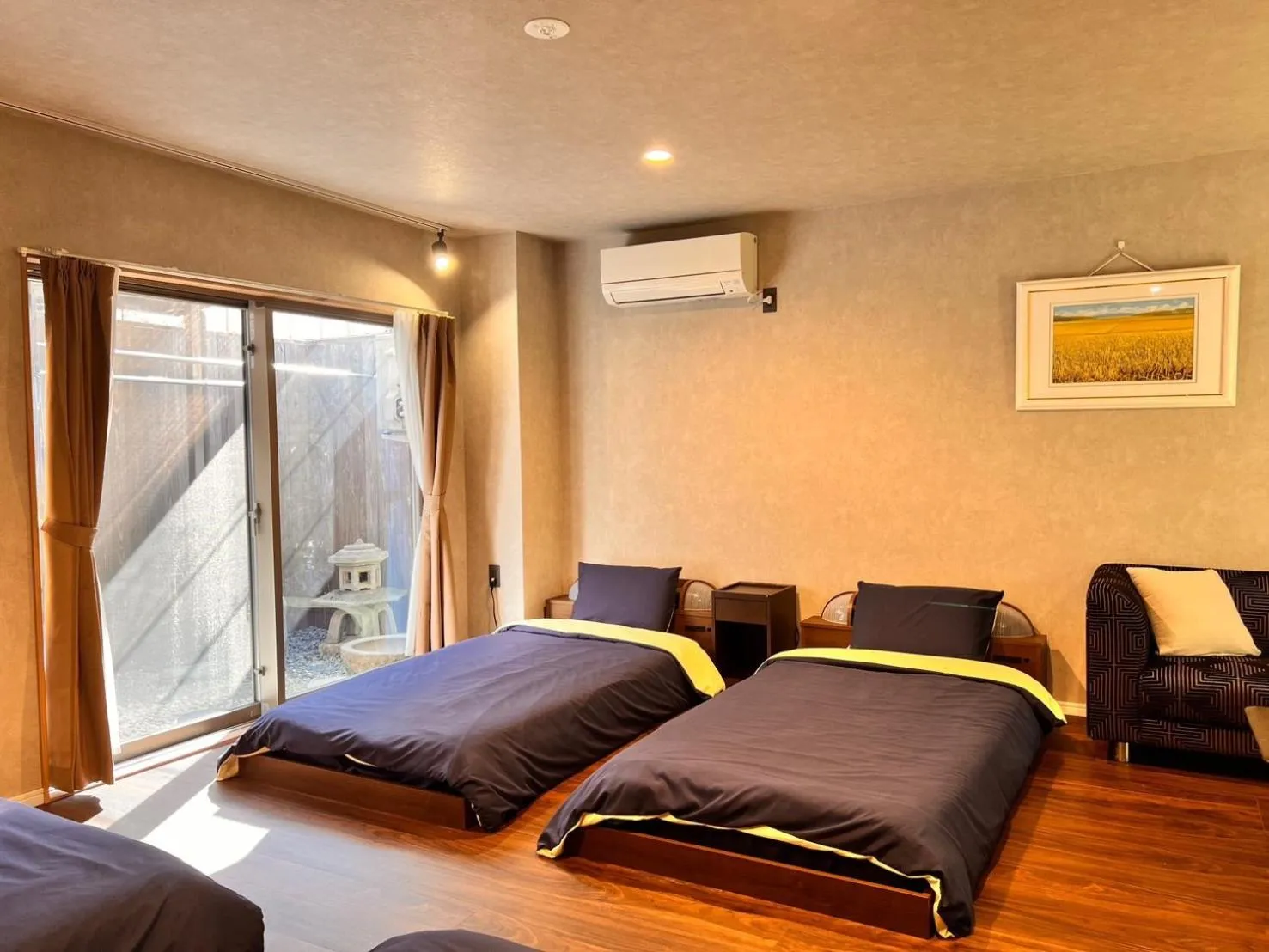 Photo of the whole room, Bed in Kyoto Guesthouse Lantern