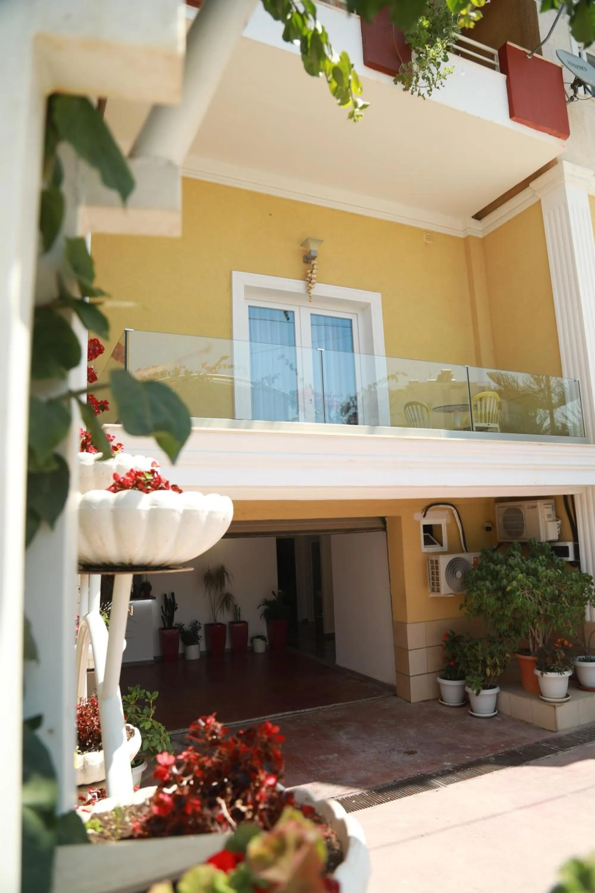 Sunrise Luxury Apartments