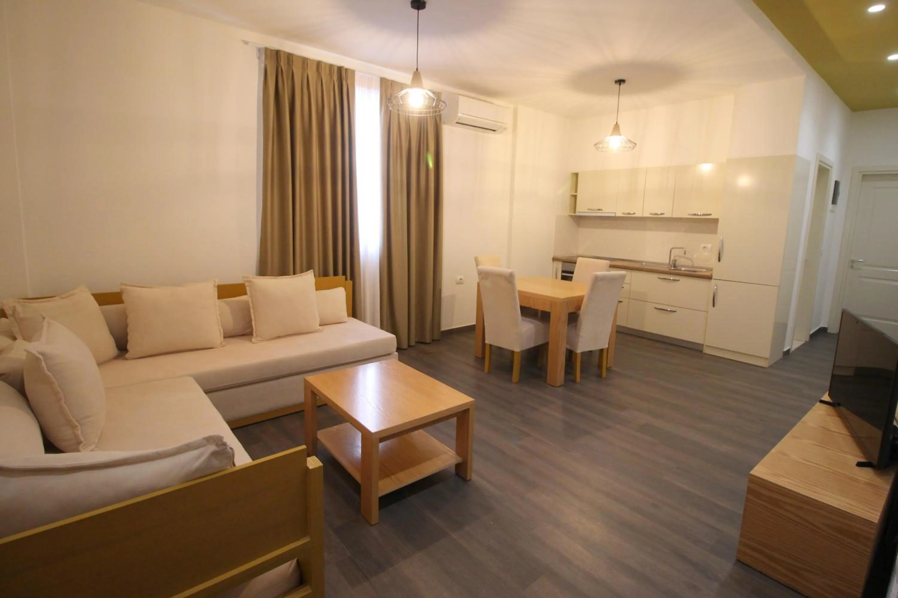 Sunrise Luxury Apartments