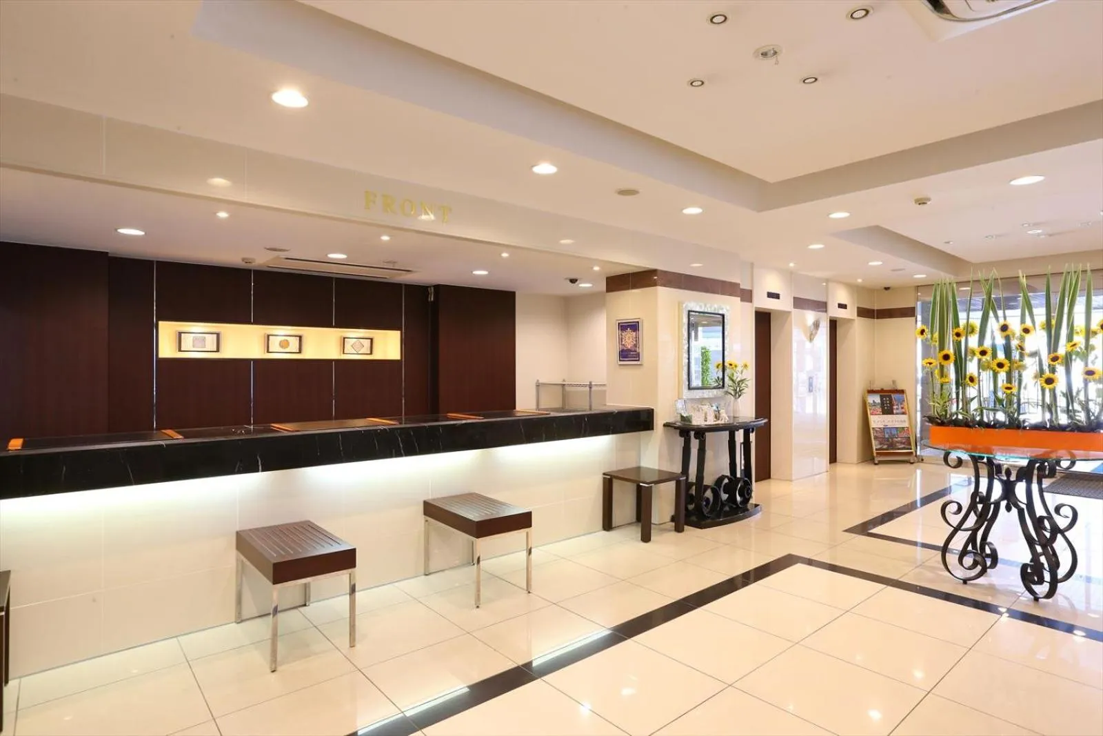Lobby or reception in Hotel Hokke Club Niigata Nagaoka
