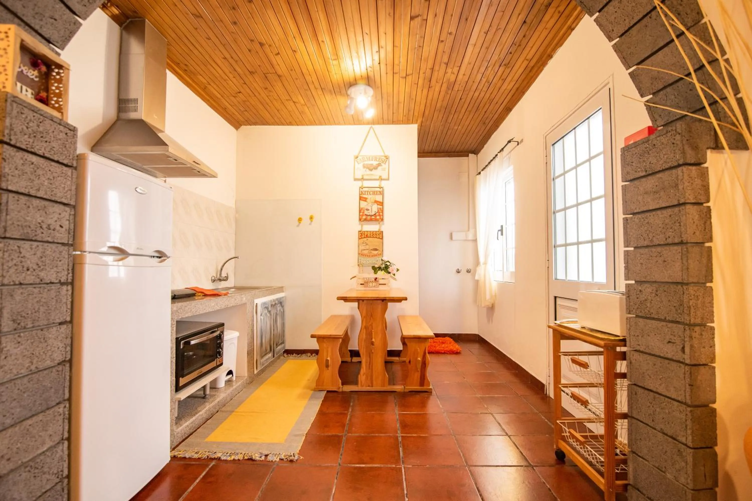 Dining area in CASA INTI / INTI HOUSE FURNAS