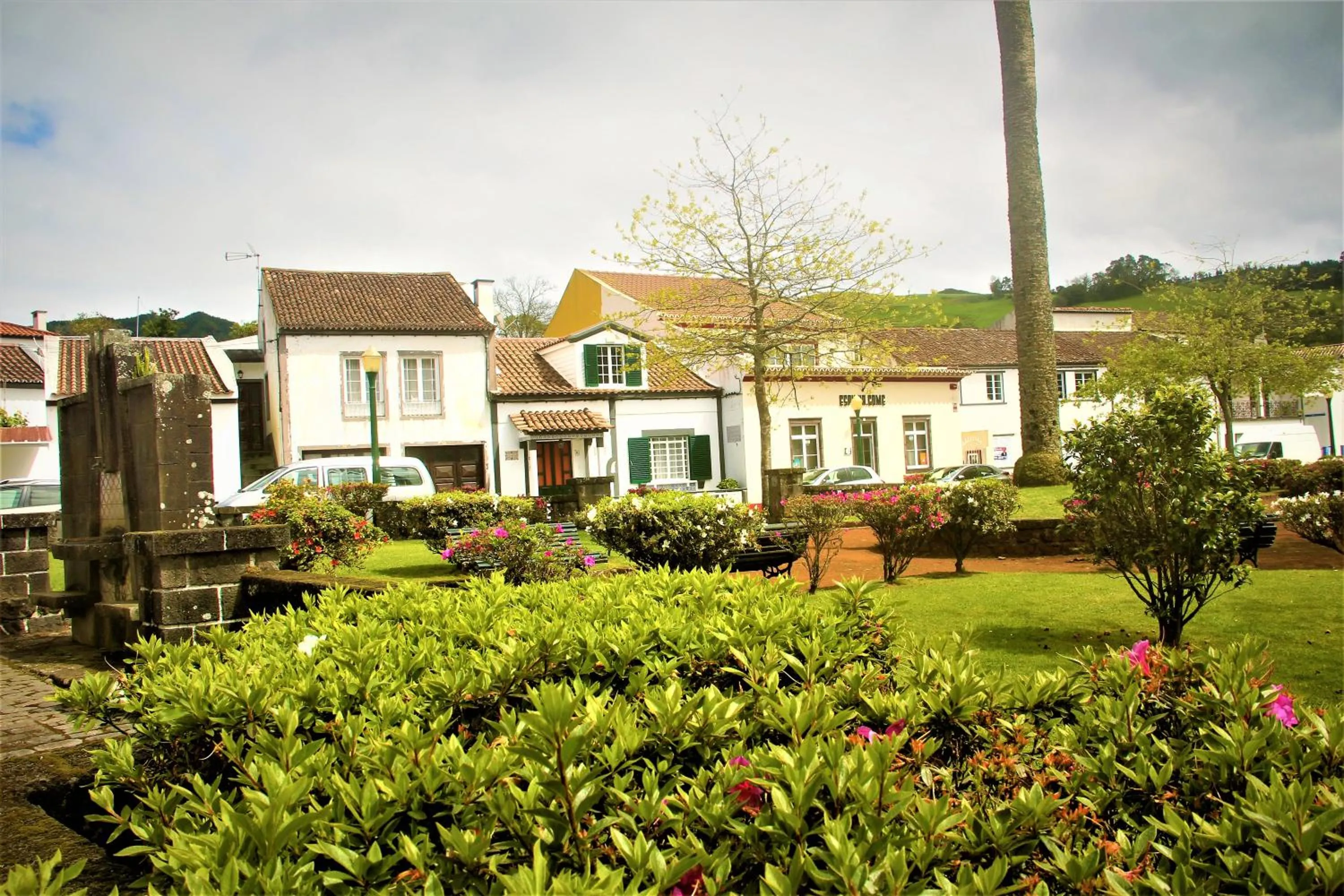 Garden in CASA INTI / INTI HOUSE FURNAS