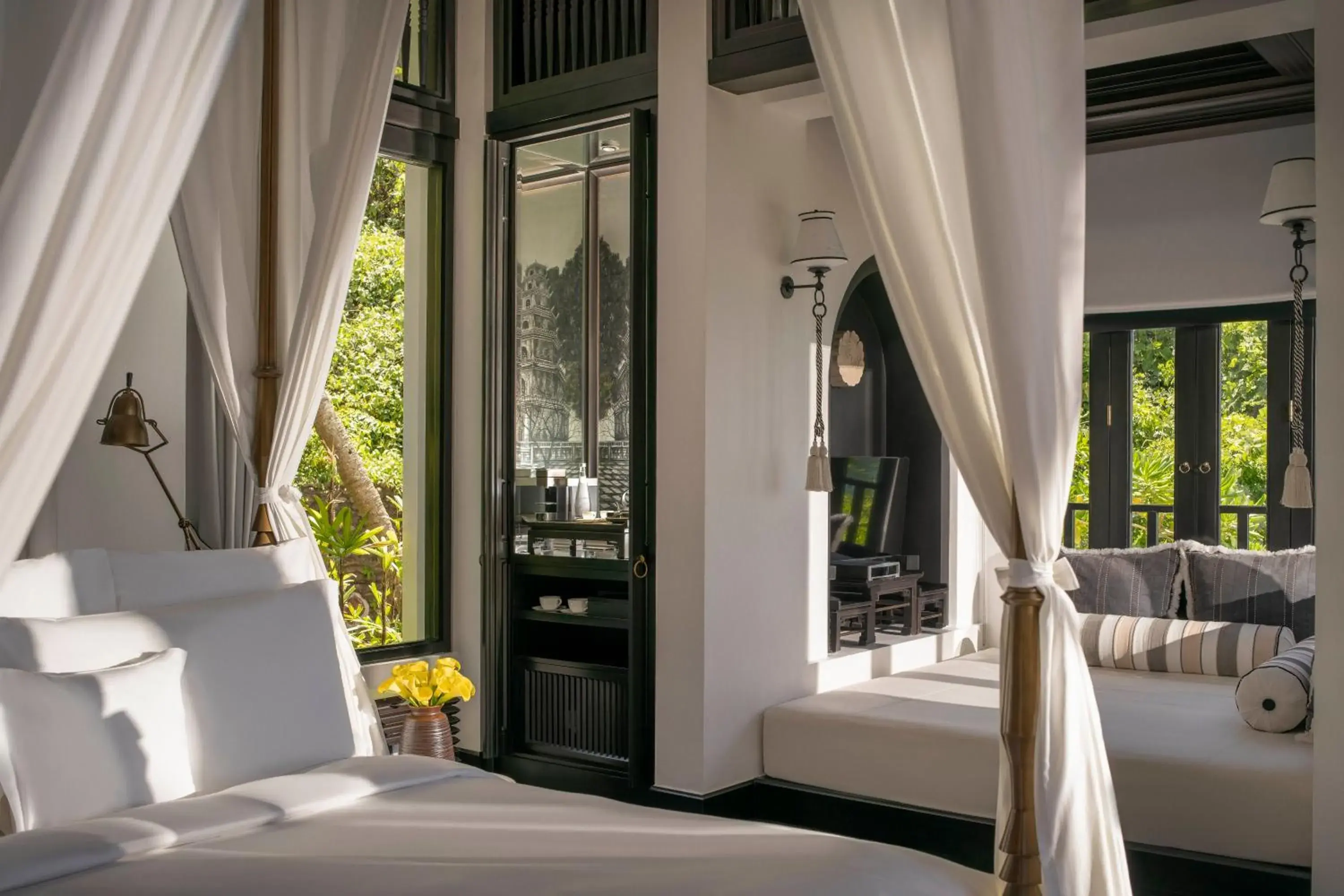 Bed in InterContinental Danang Sun Peninsula Resort by IHG Bed in InterContinental Danang Sun Peninsula Resort by IHG