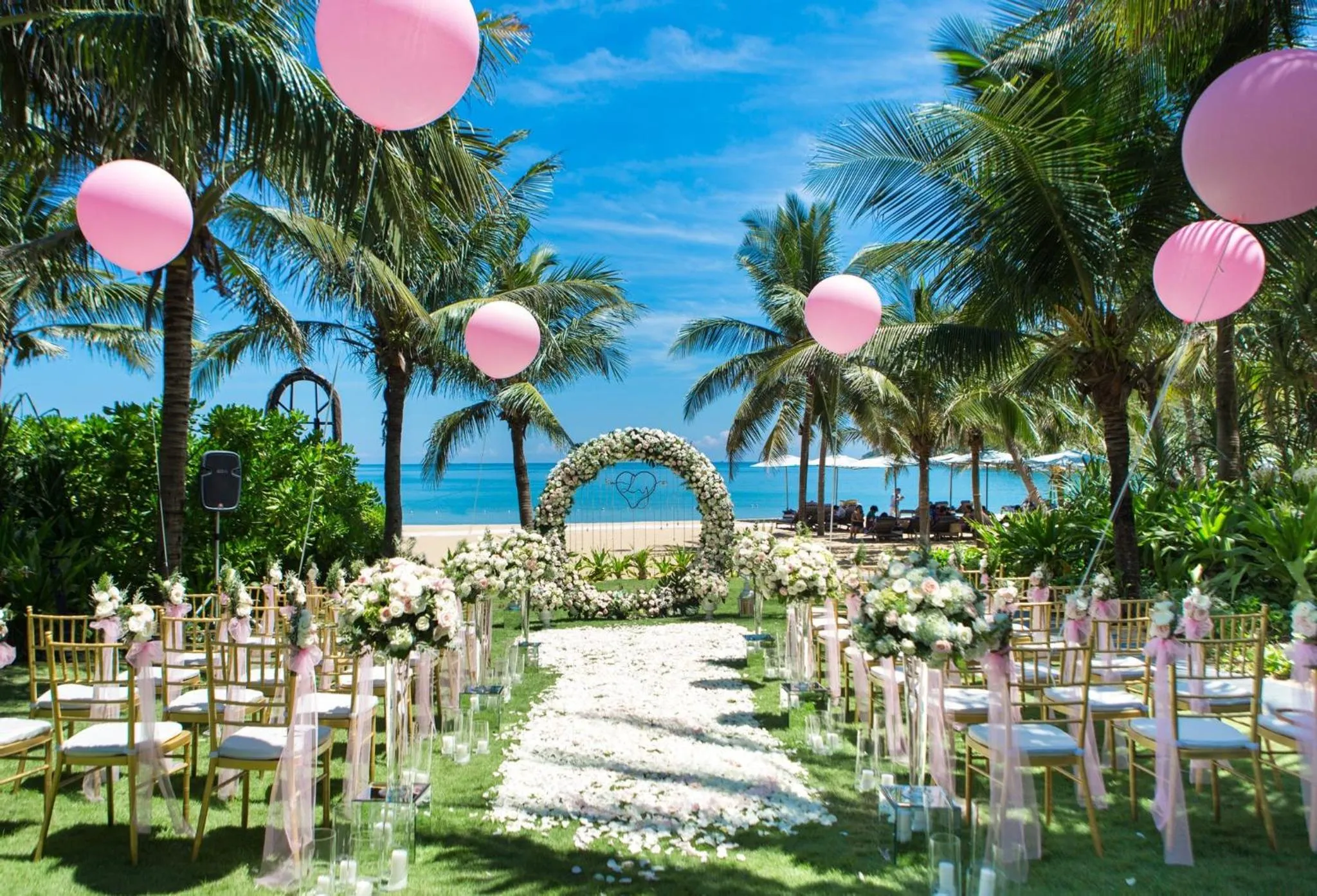 Restaurant/places to eat in InterContinental Danang Sun Peninsula Resort by IHG