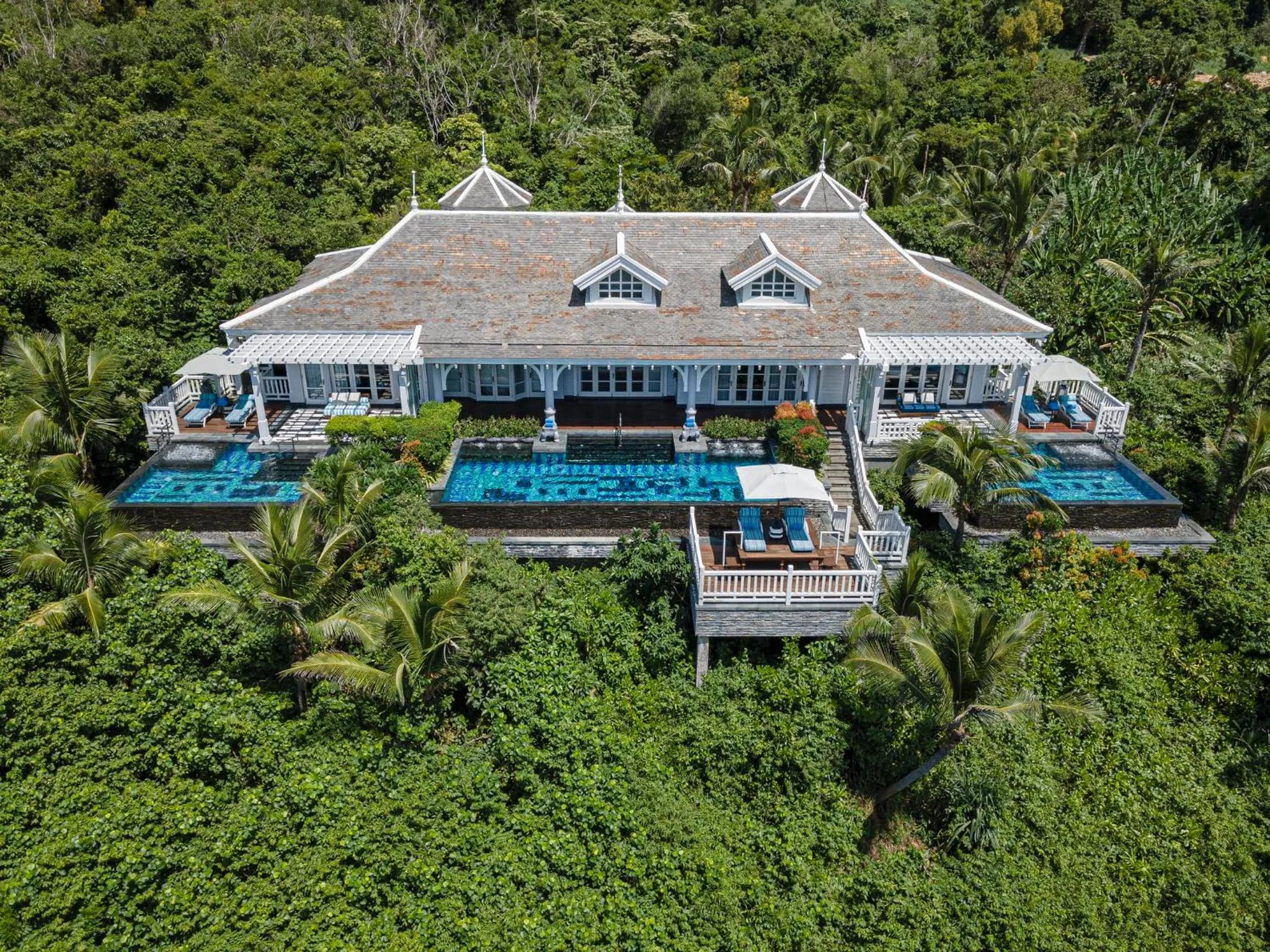 Photo of the whole room in InterContinental Danang Sun Peninsula Resort by IHG