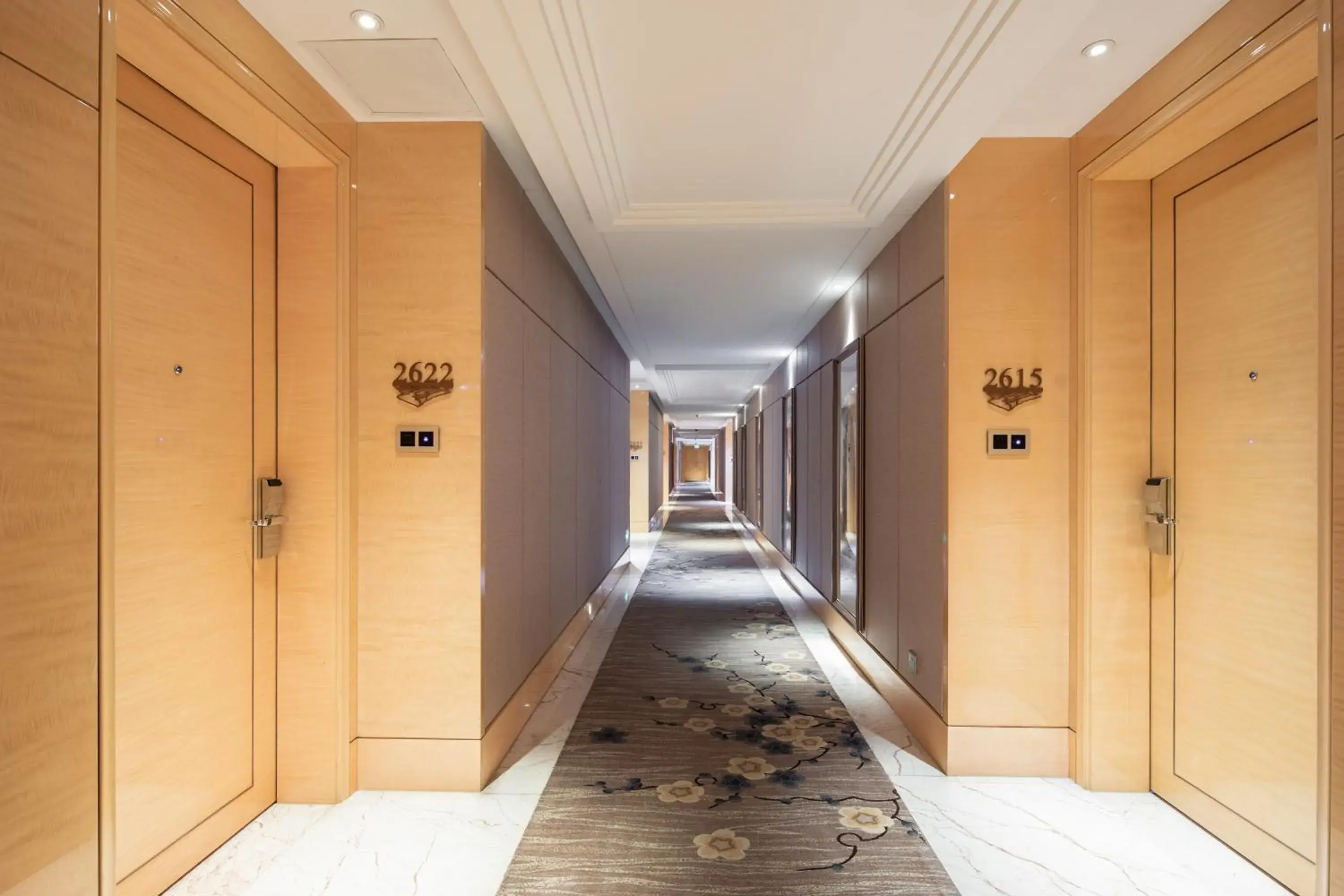 Deluxe Twin Room in Wyndham Grand Plaza Royale Colorful Yunnan Deluxe Twin Room in Wyndham Grand Plaza Royale Colorful Yunnan