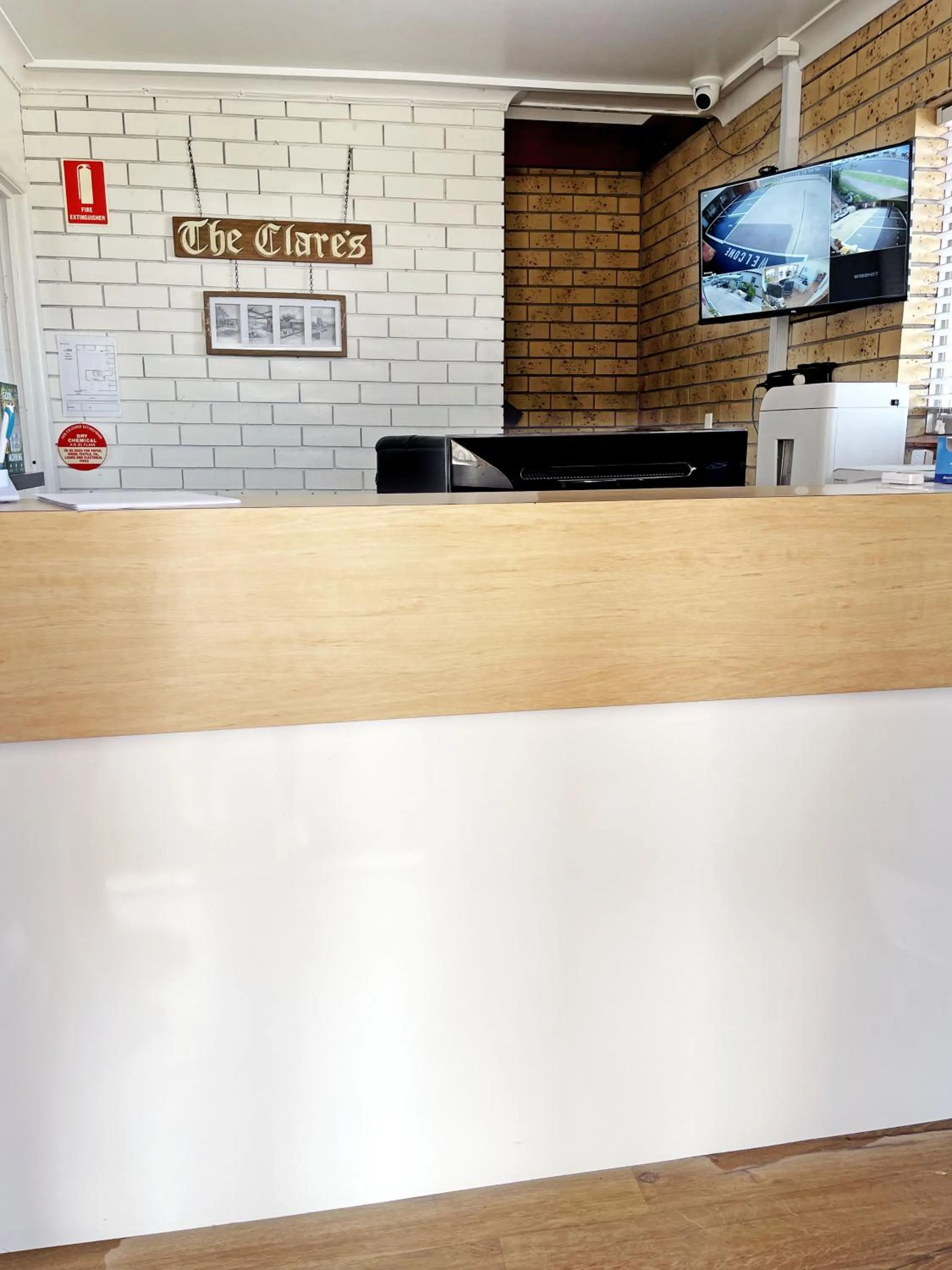 Squatters Homestead Motel