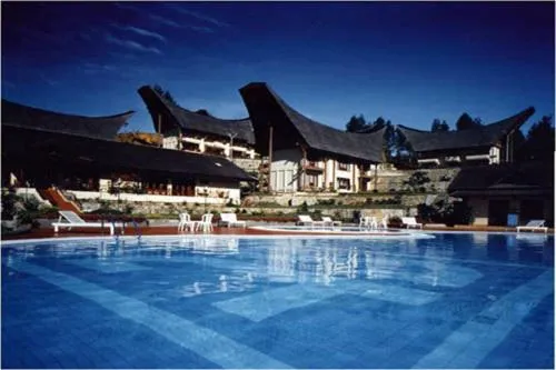 Swimming pool in Hotel Sahid Toraja