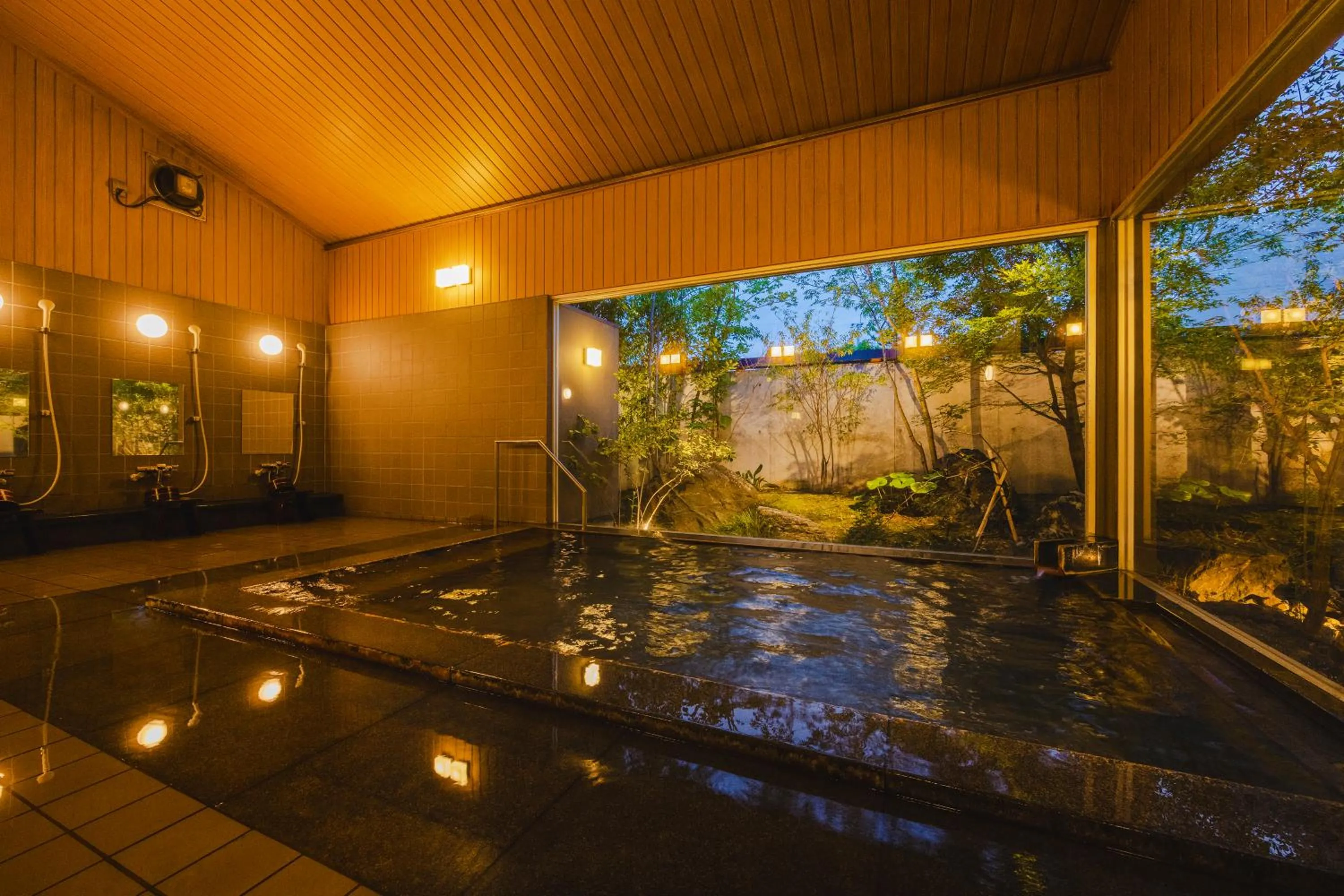 Bathroom in Ryokan Marumo