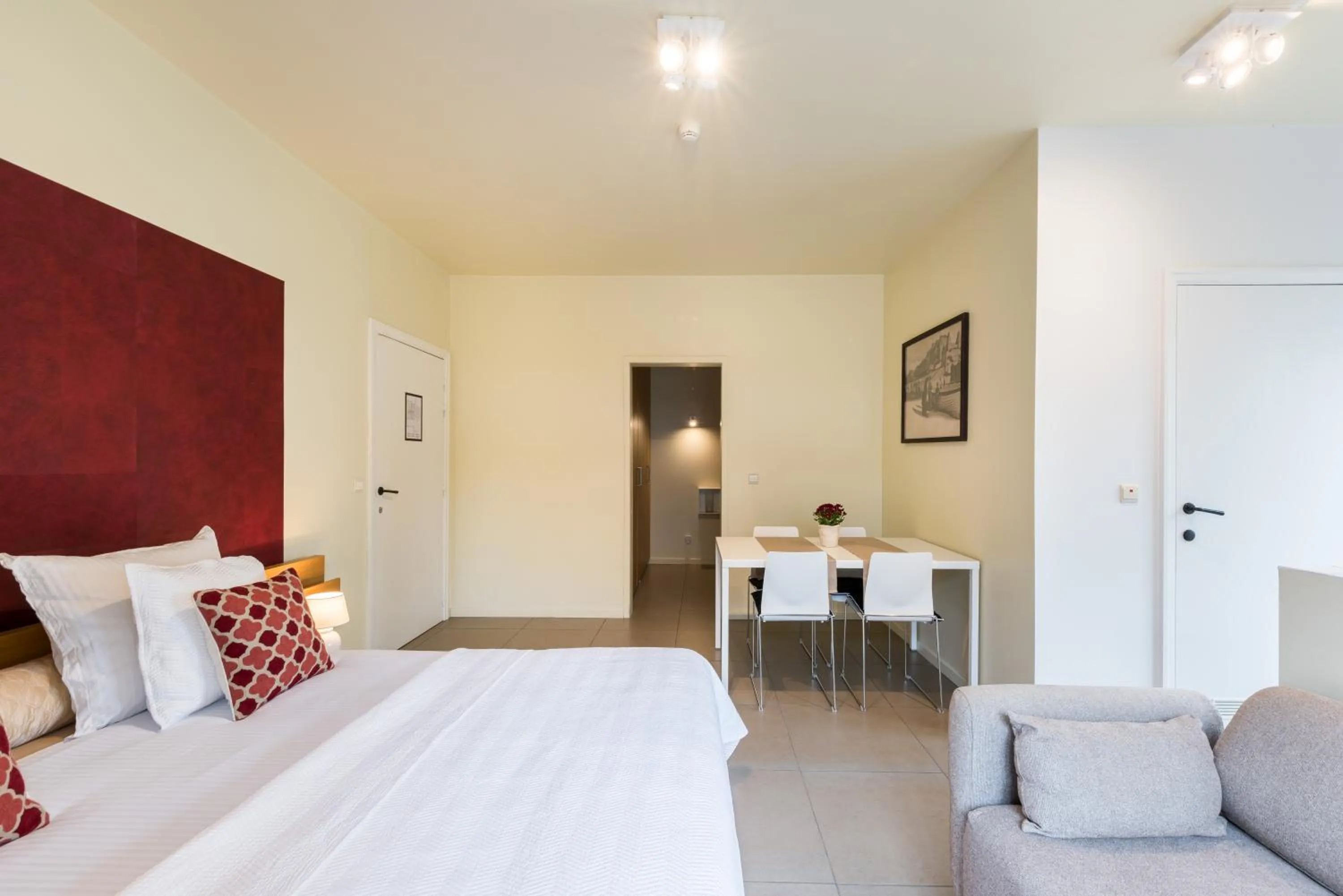 Photo of the whole room, Bed in B&B visavis