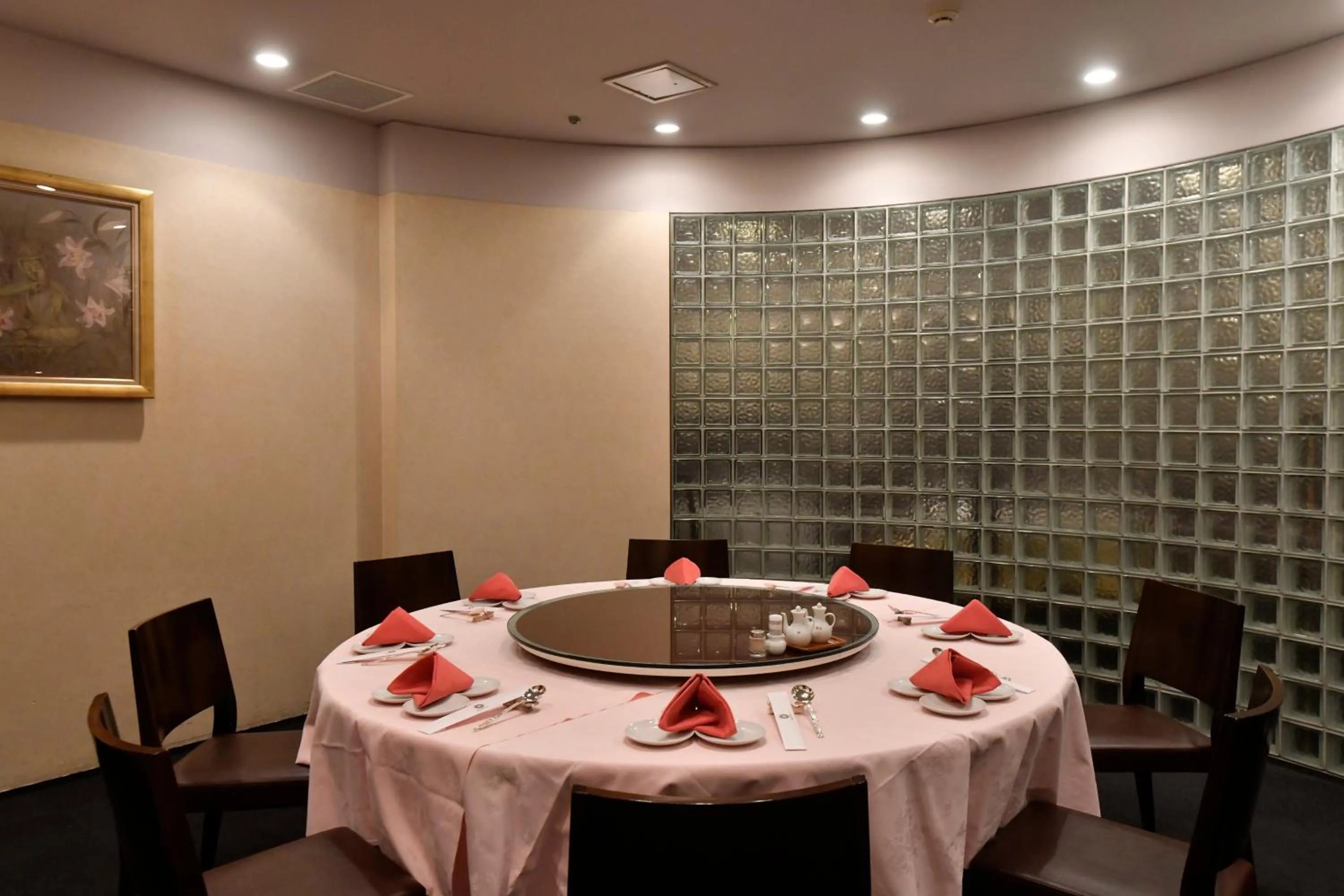 Restaurant/places to eat in Hotel New Otani Tottori