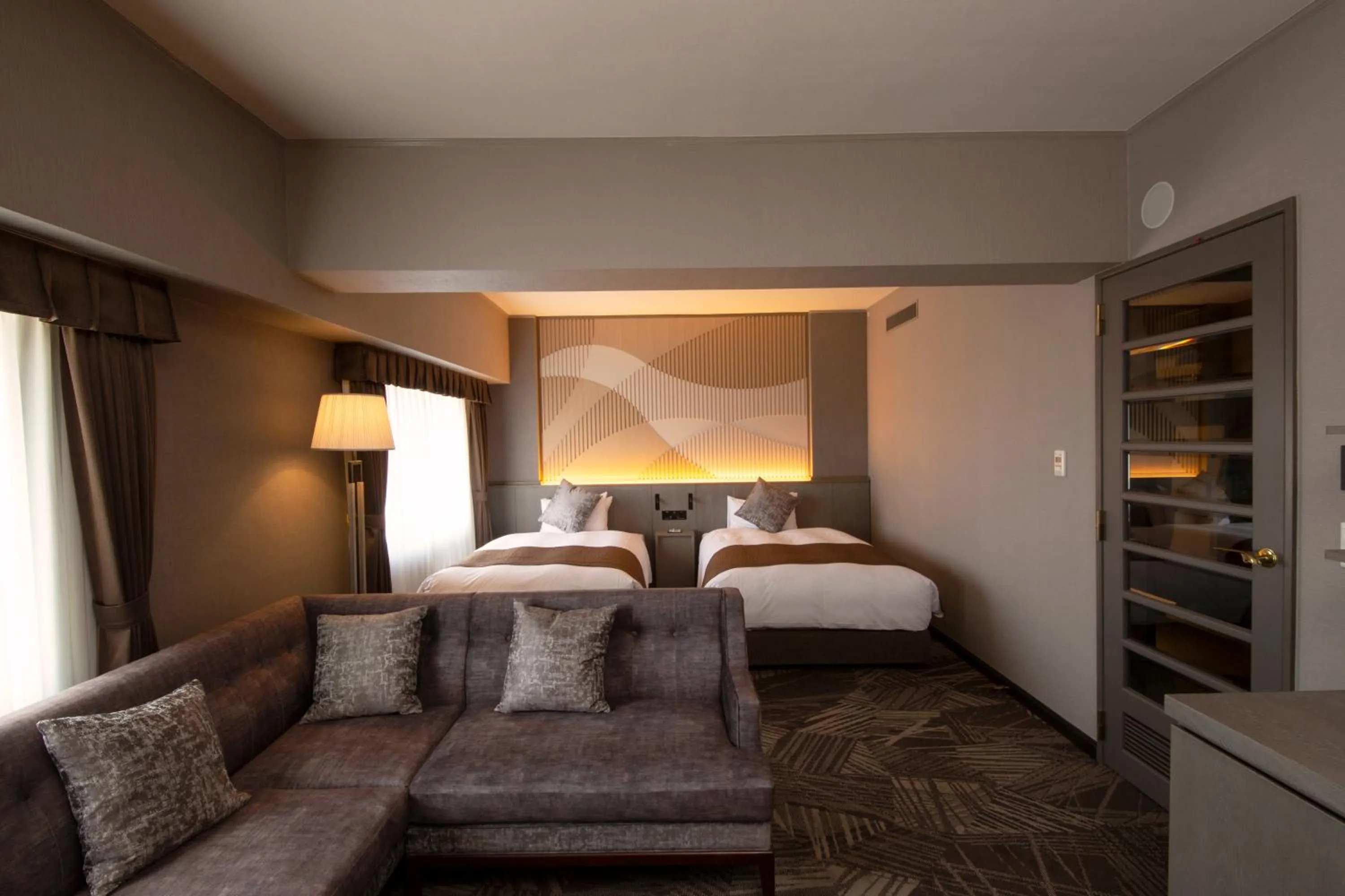 Photo of the whole room, Bed in Hotel New Otani Tottori