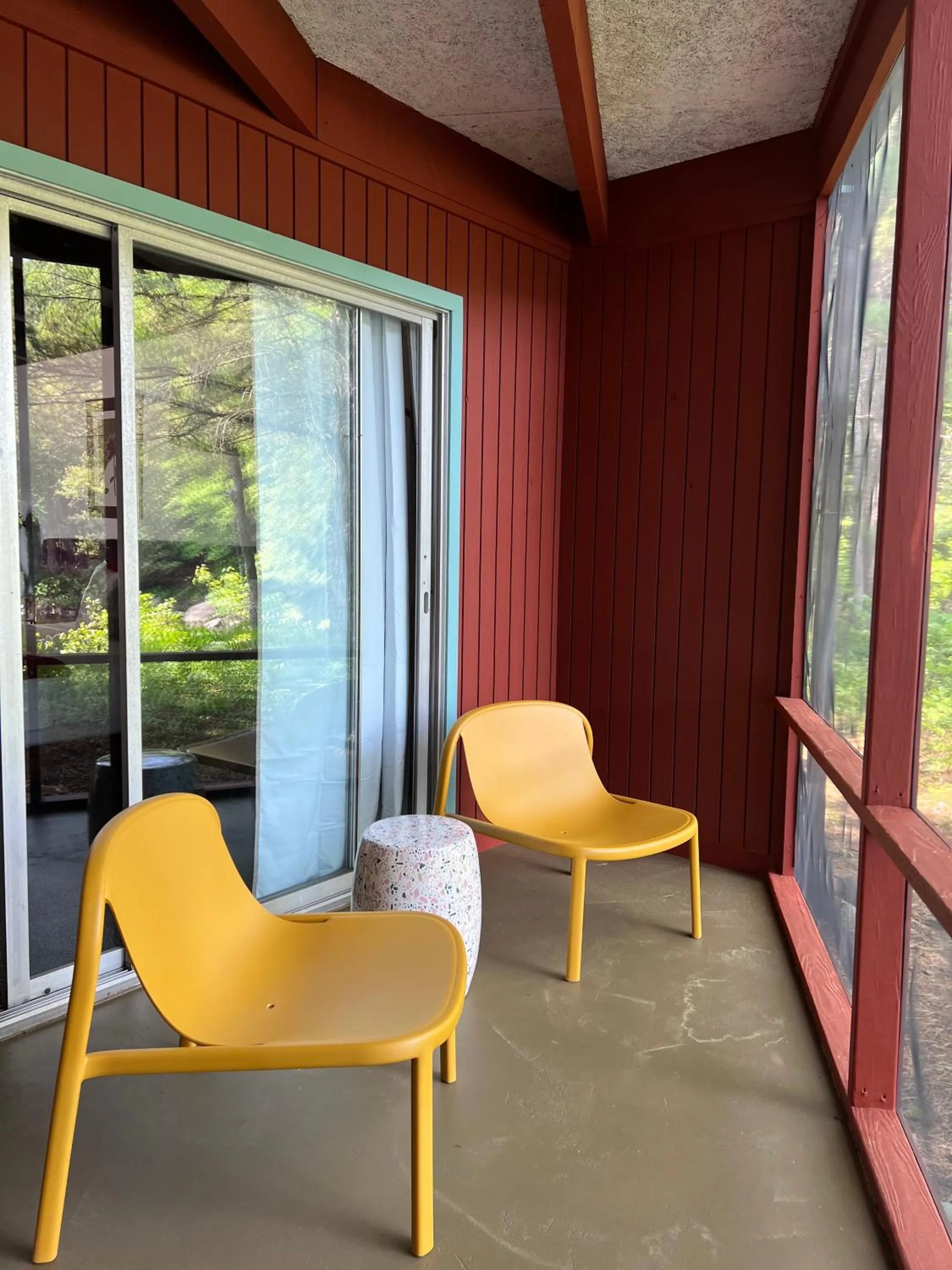 Patio in Motel Long Lake and Cottages