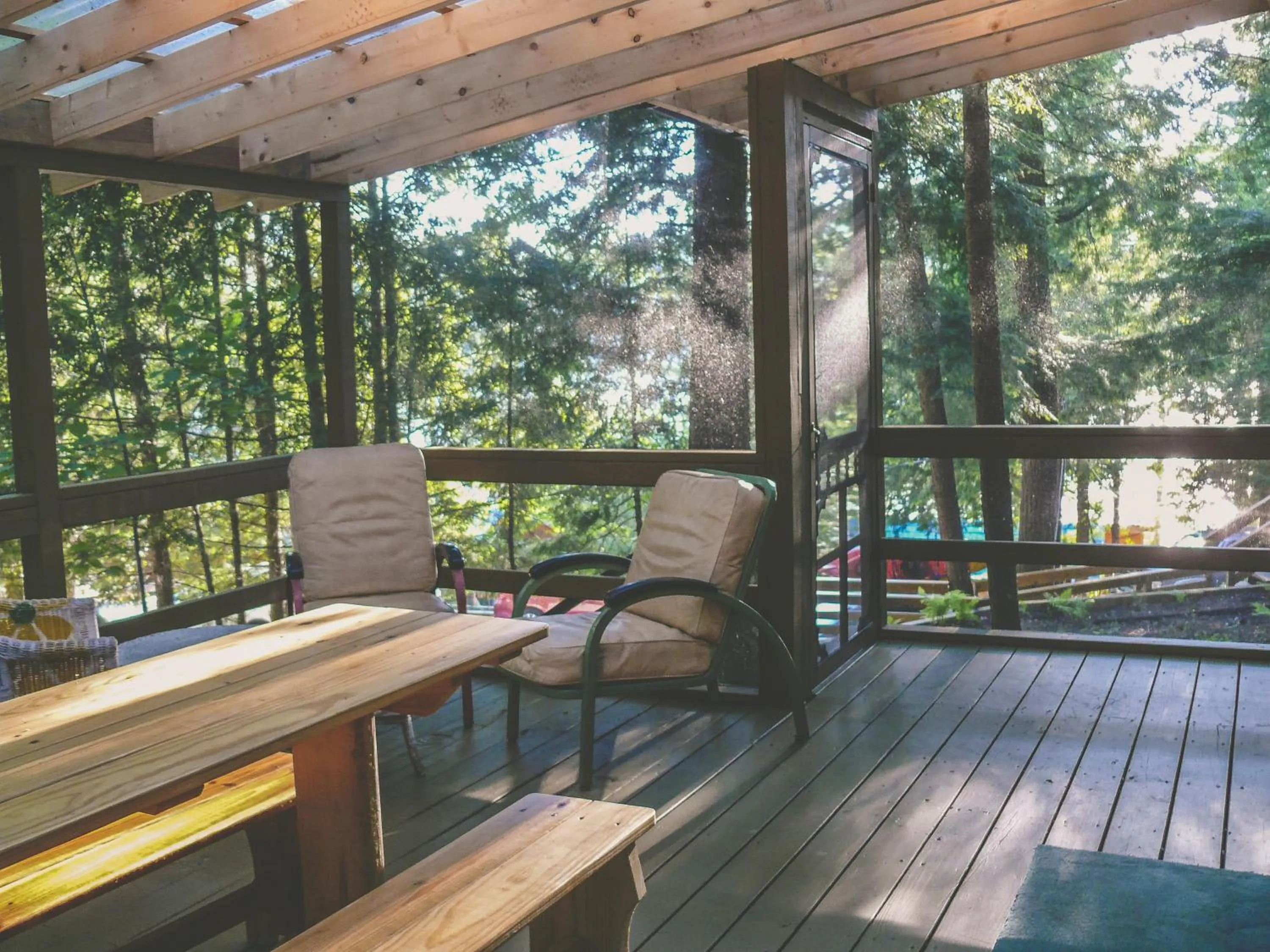 Balcony/Terrace in Motel Long Lake and Cottages