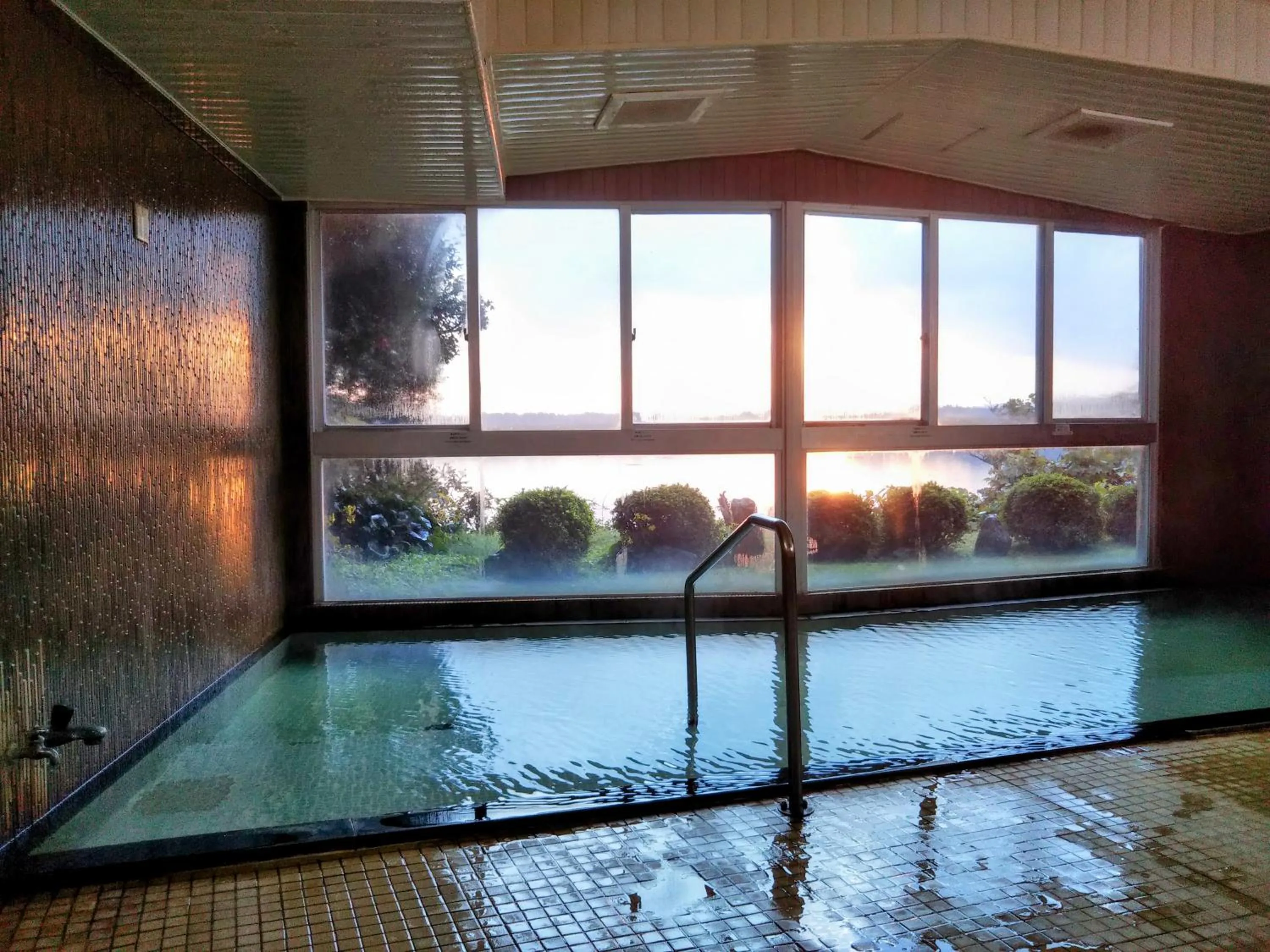 Public Bath in Aokiya