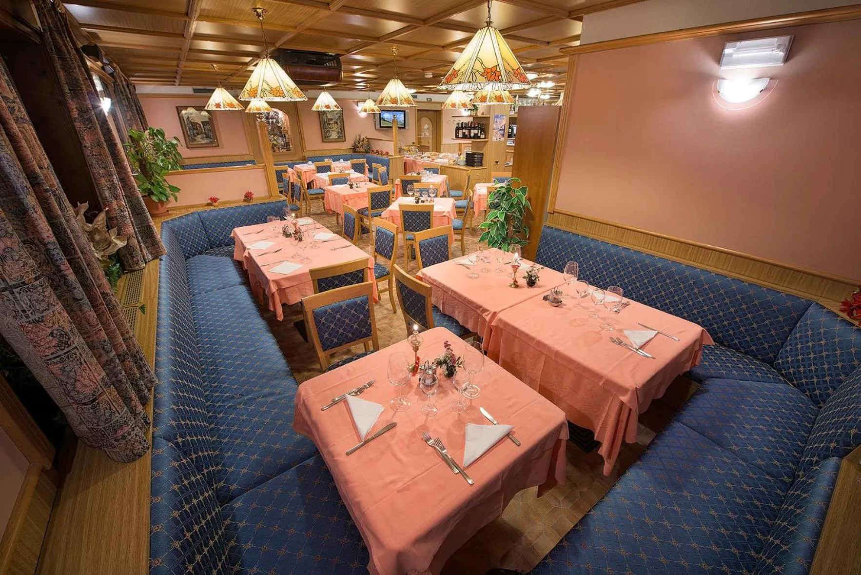 Restaurant/places to eat in Hotel Centro's