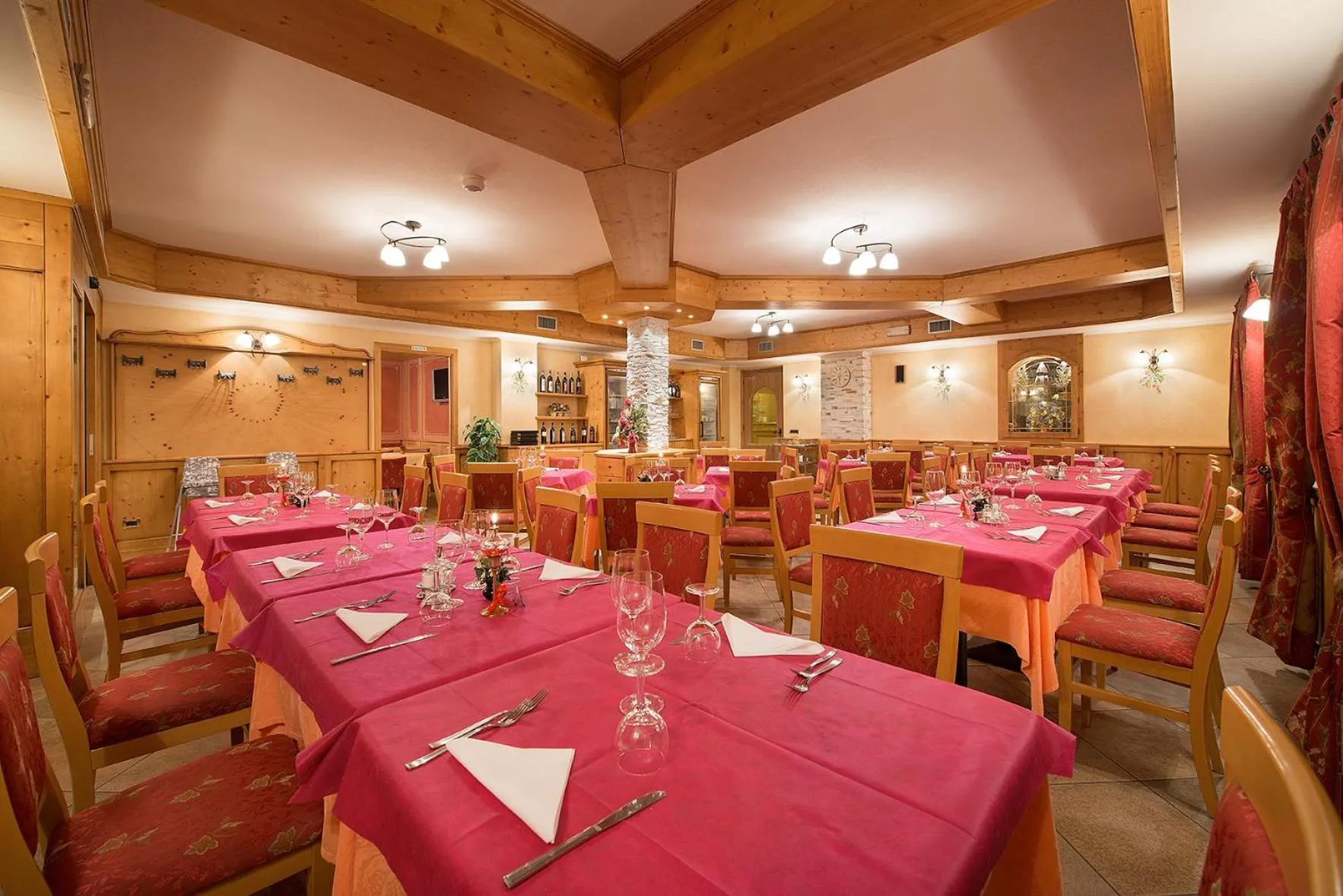 Restaurant/places to eat in Hotel Centro's