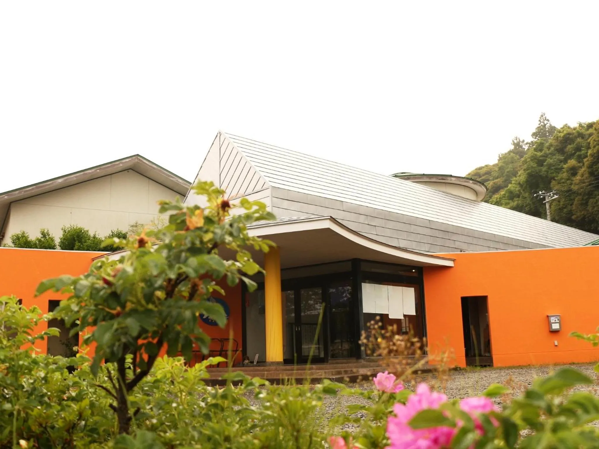 Facade/entrance in Ryokan Kamomeso