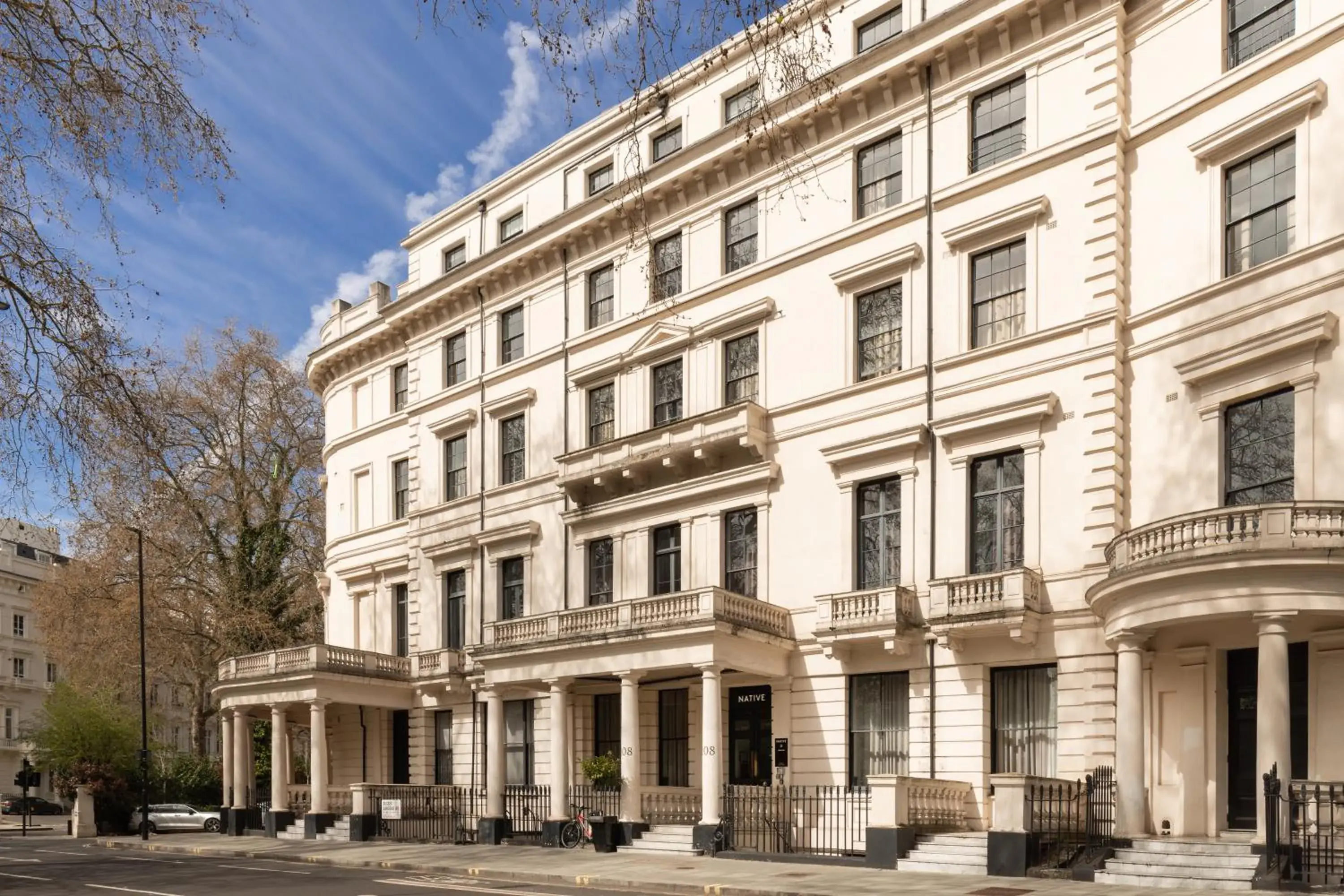 Property building in Native Hyde Park Property building in Native Hyde Park