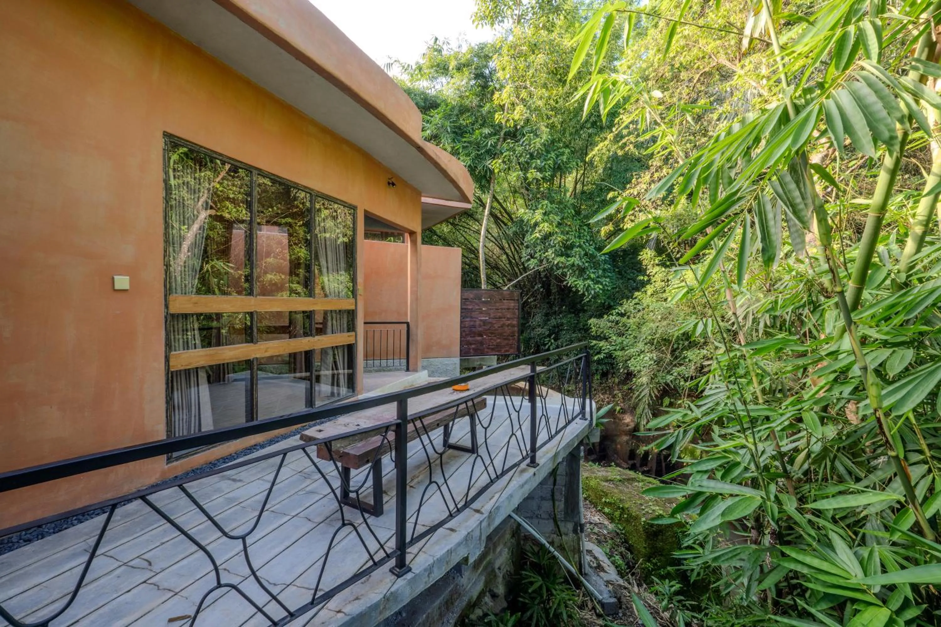 Sun Sang Eco Retreats