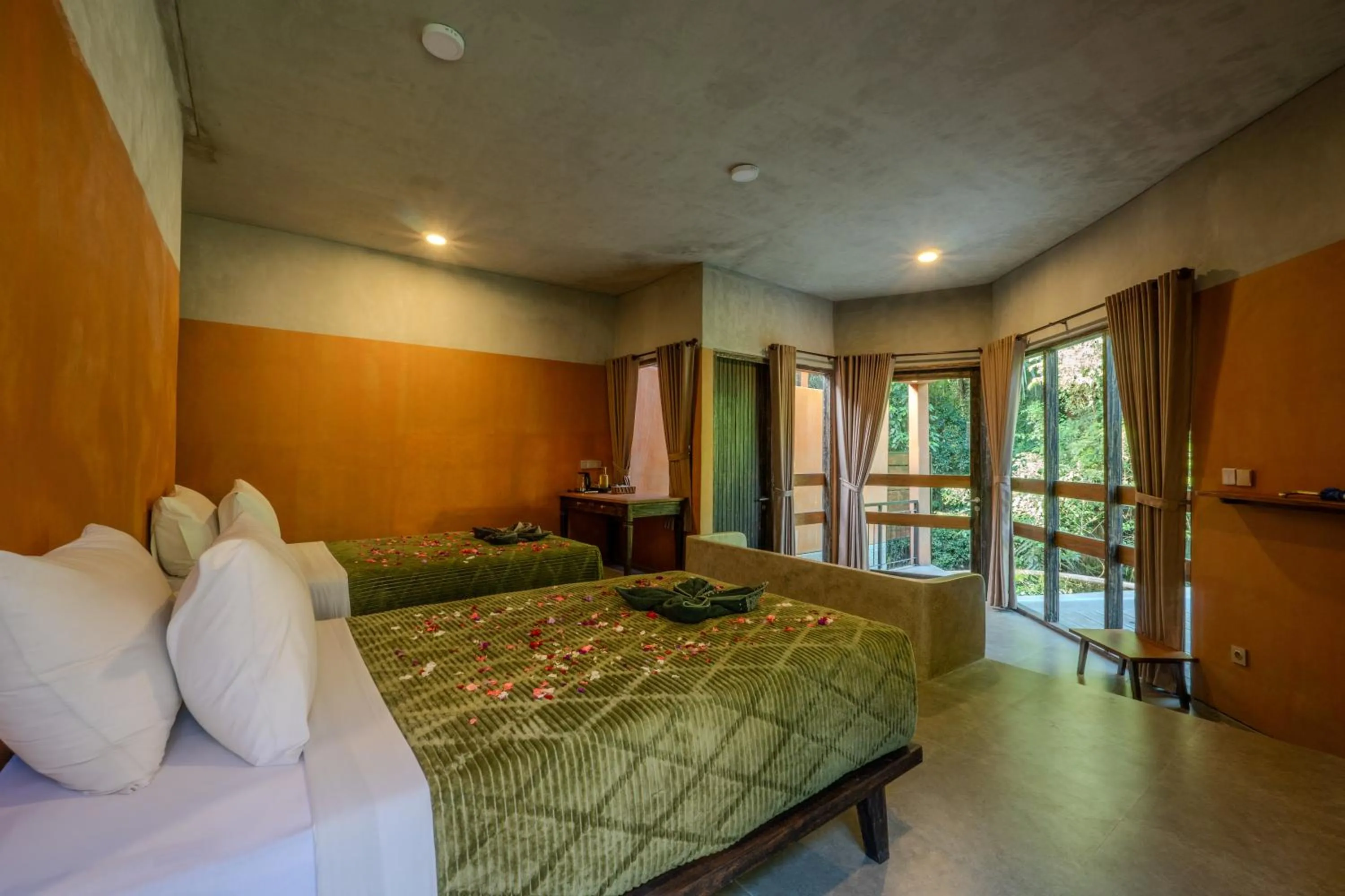 Bed in Sun Sang Eco Retreats