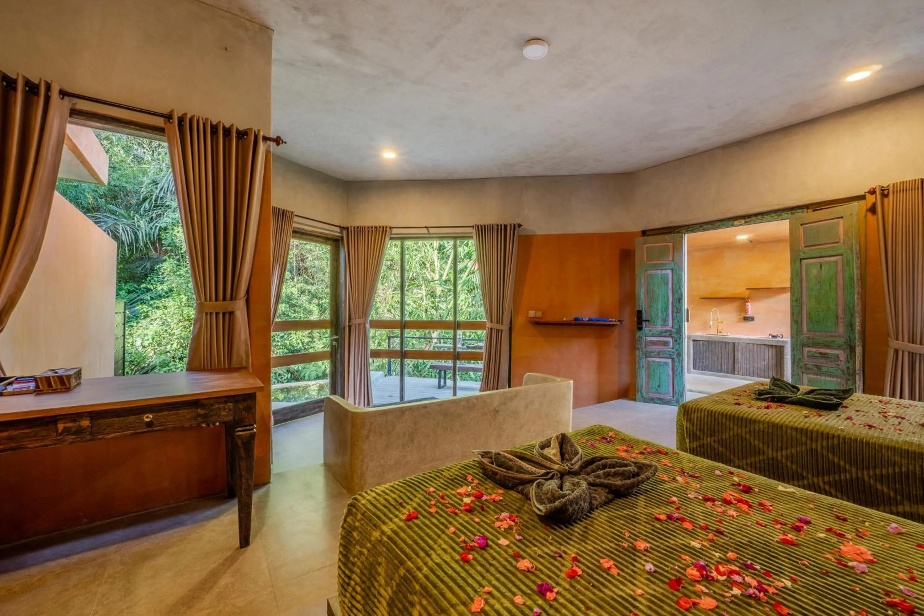 Bed in Sun Sang Eco Retreats