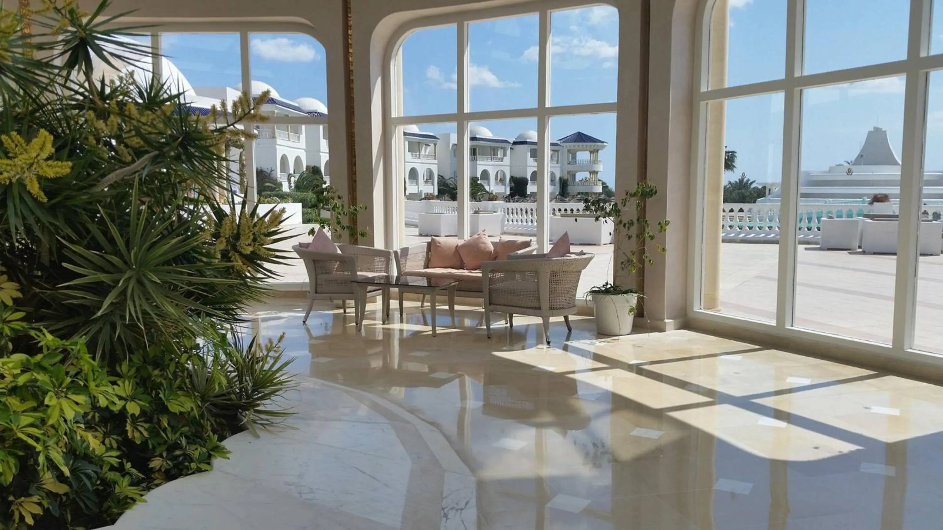 Royal Tulip Taj Sultan