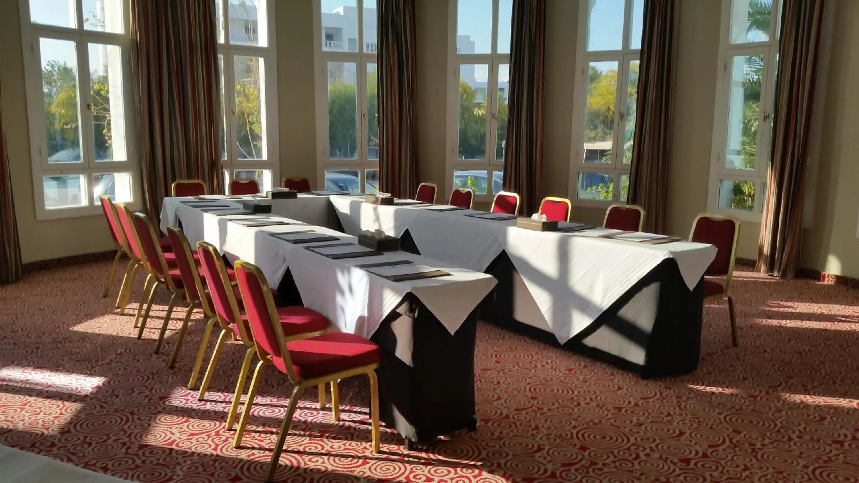 Meeting/conference room in Royal Tulip Taj Sultan